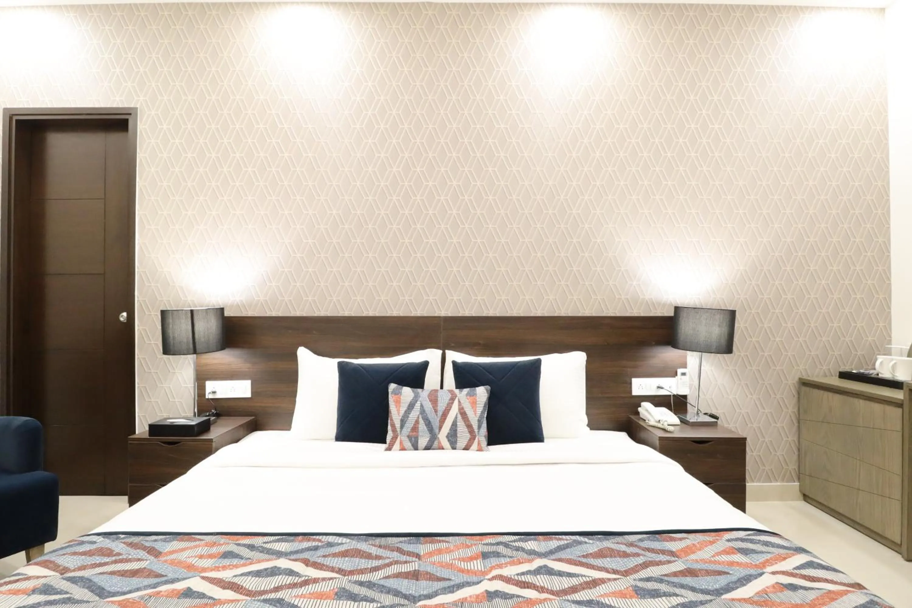 Bedroom, Bed in Ahuja Residency City Centre