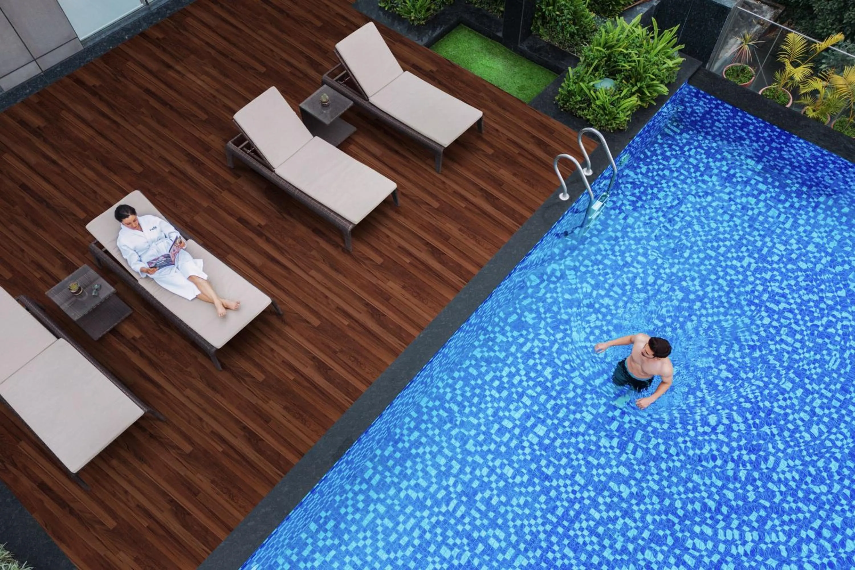 Swimming pool in Fairfield by Marriott Dehradun