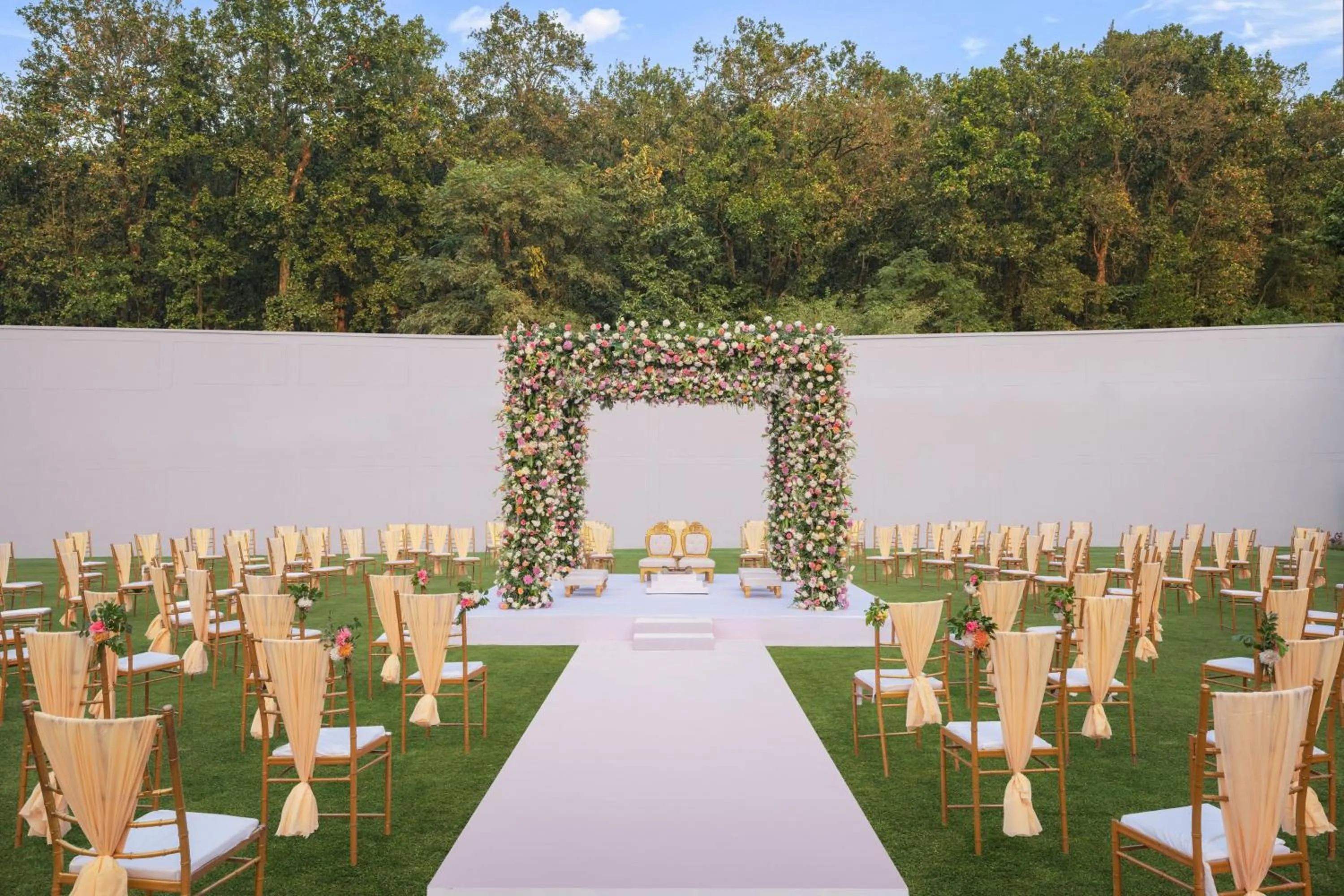 Banquet/Function facilities in Fairfield by Marriott Dehradun