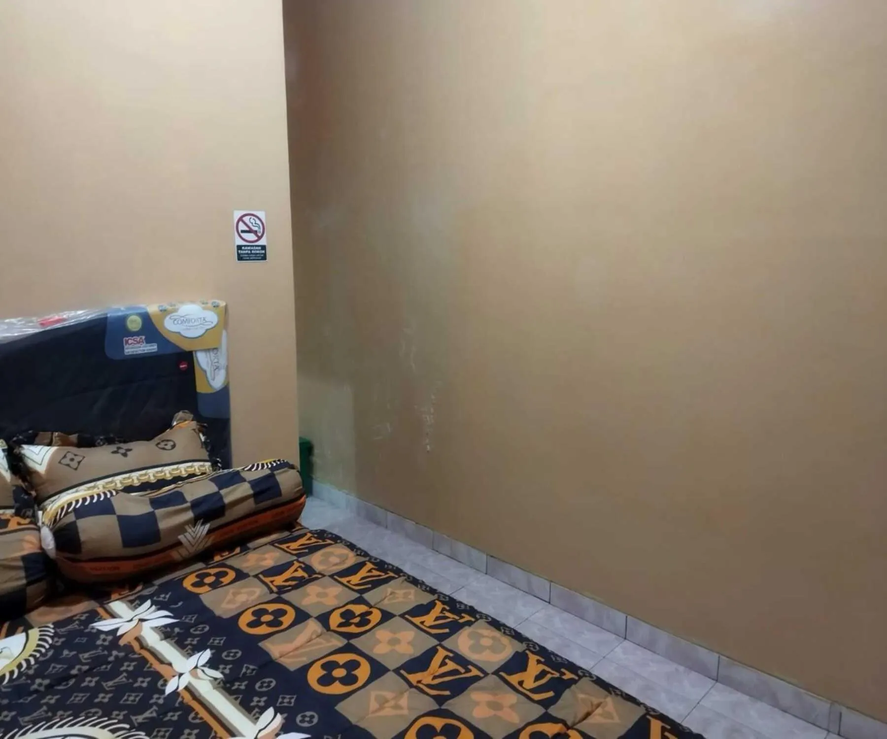 Bed in Algira Homestay Prambanan