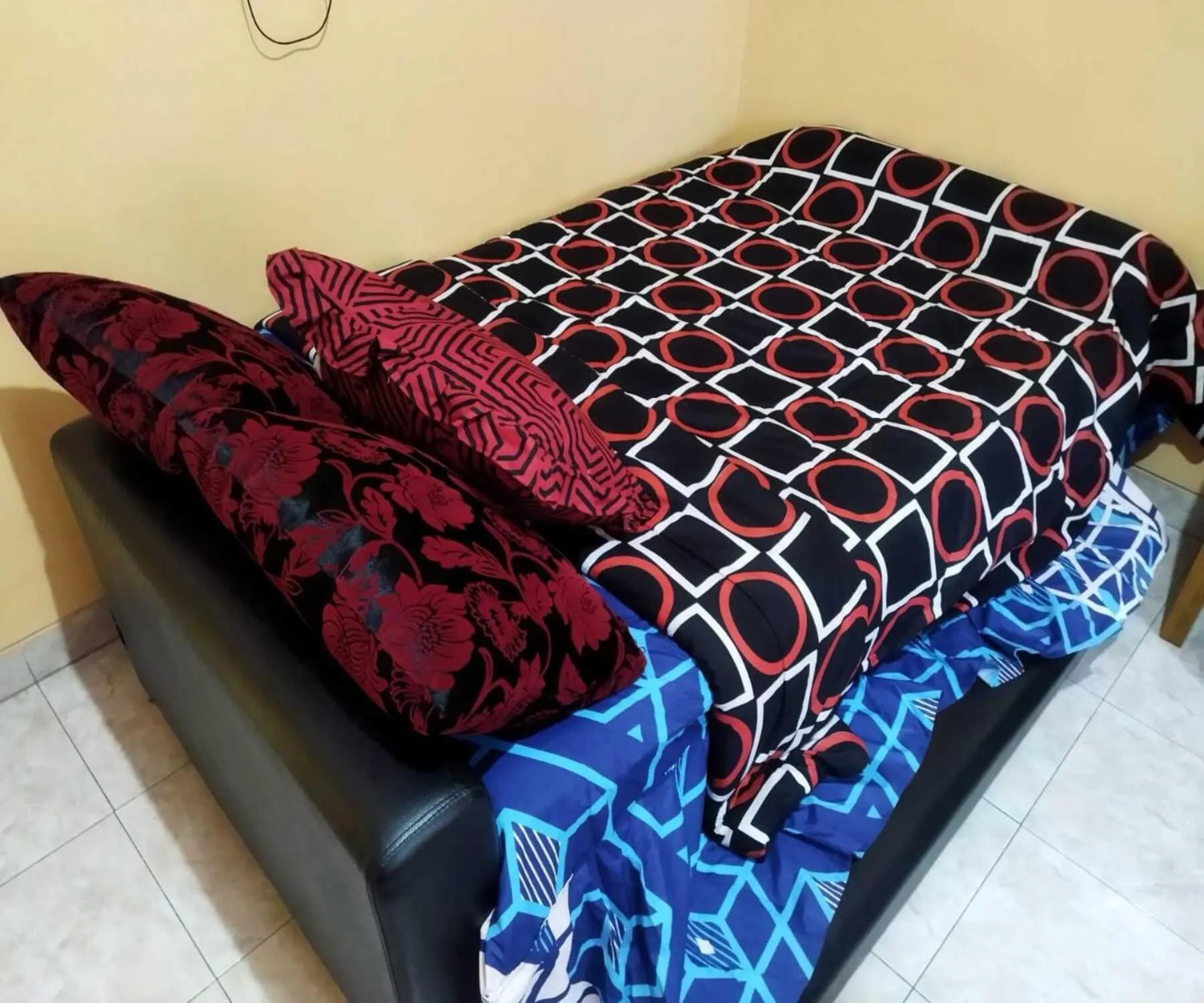Bed in Algira Homestay Prambanan