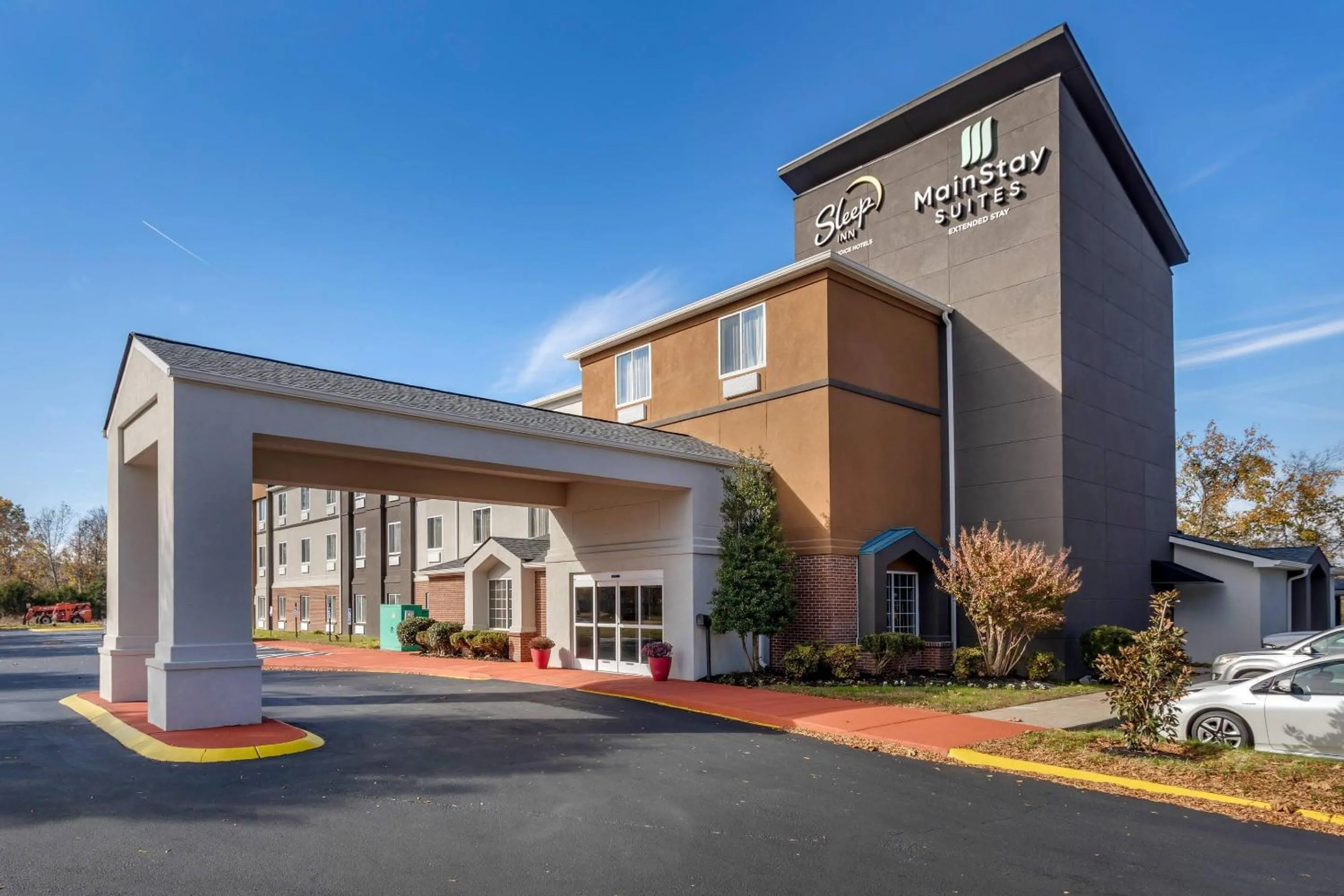 Property building in MainStay Suites Lebanon - Nashville Area