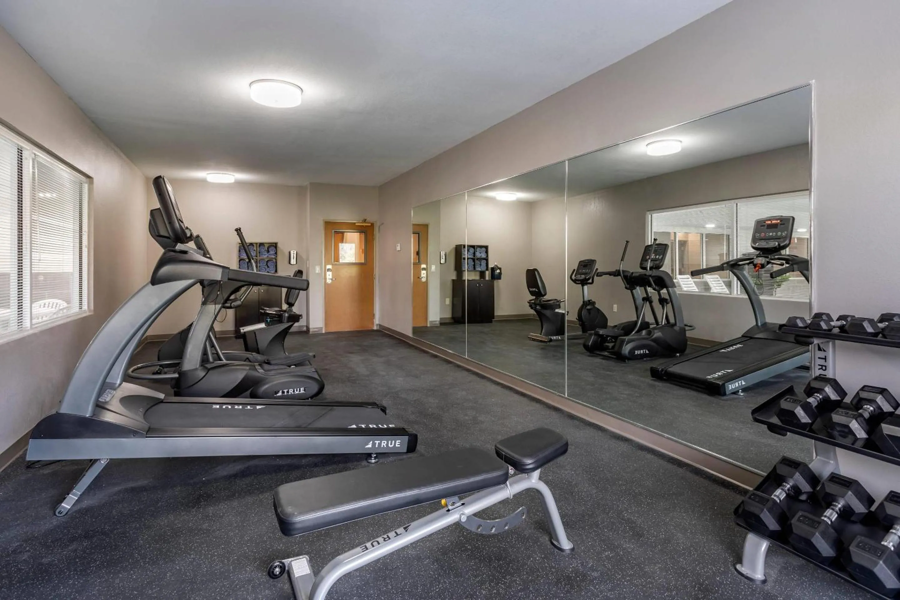 Fitness centre/facilities in MainStay Suites Lebanon - Nashville Area