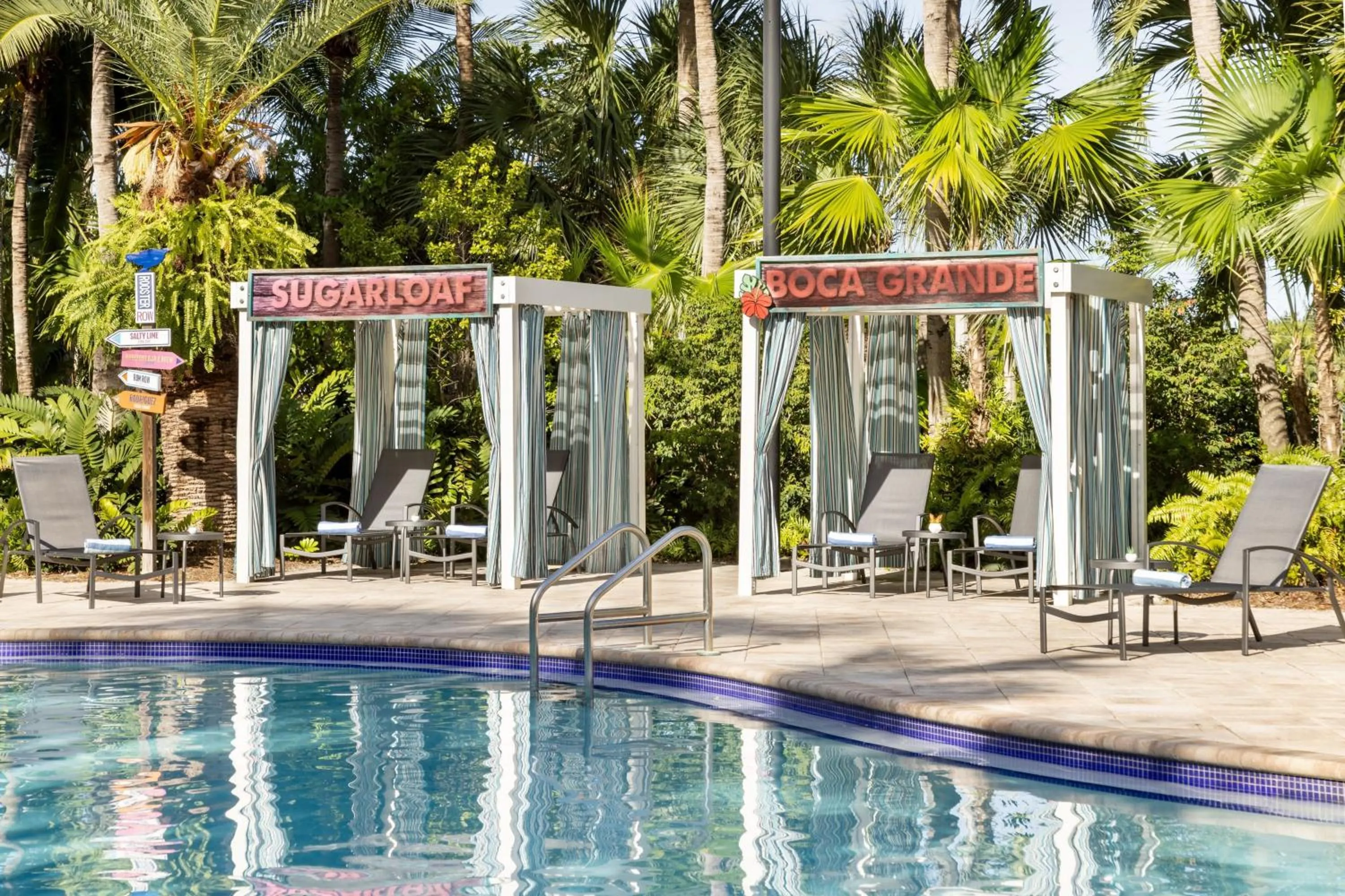 Swimming pool in Fairfield Inn & Suites by Marriott Key West at The Keys Collection