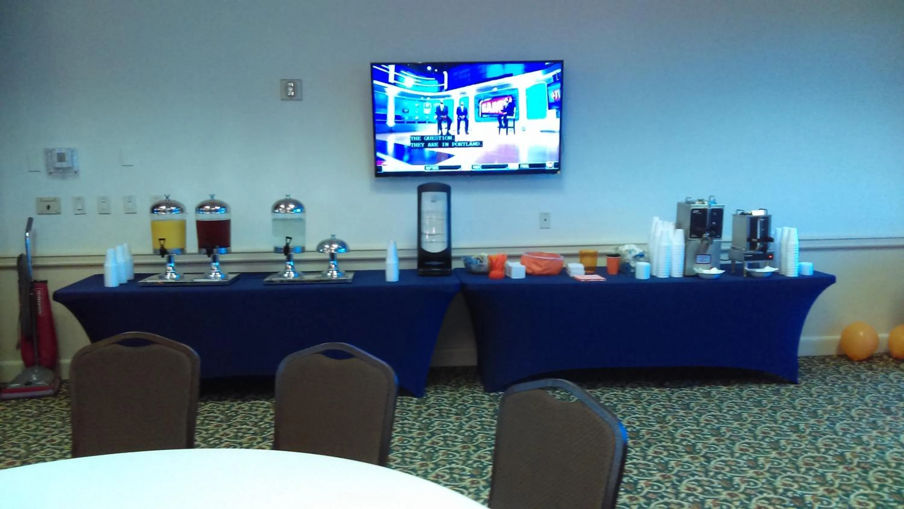 Food and drinks in Stadium Hotel