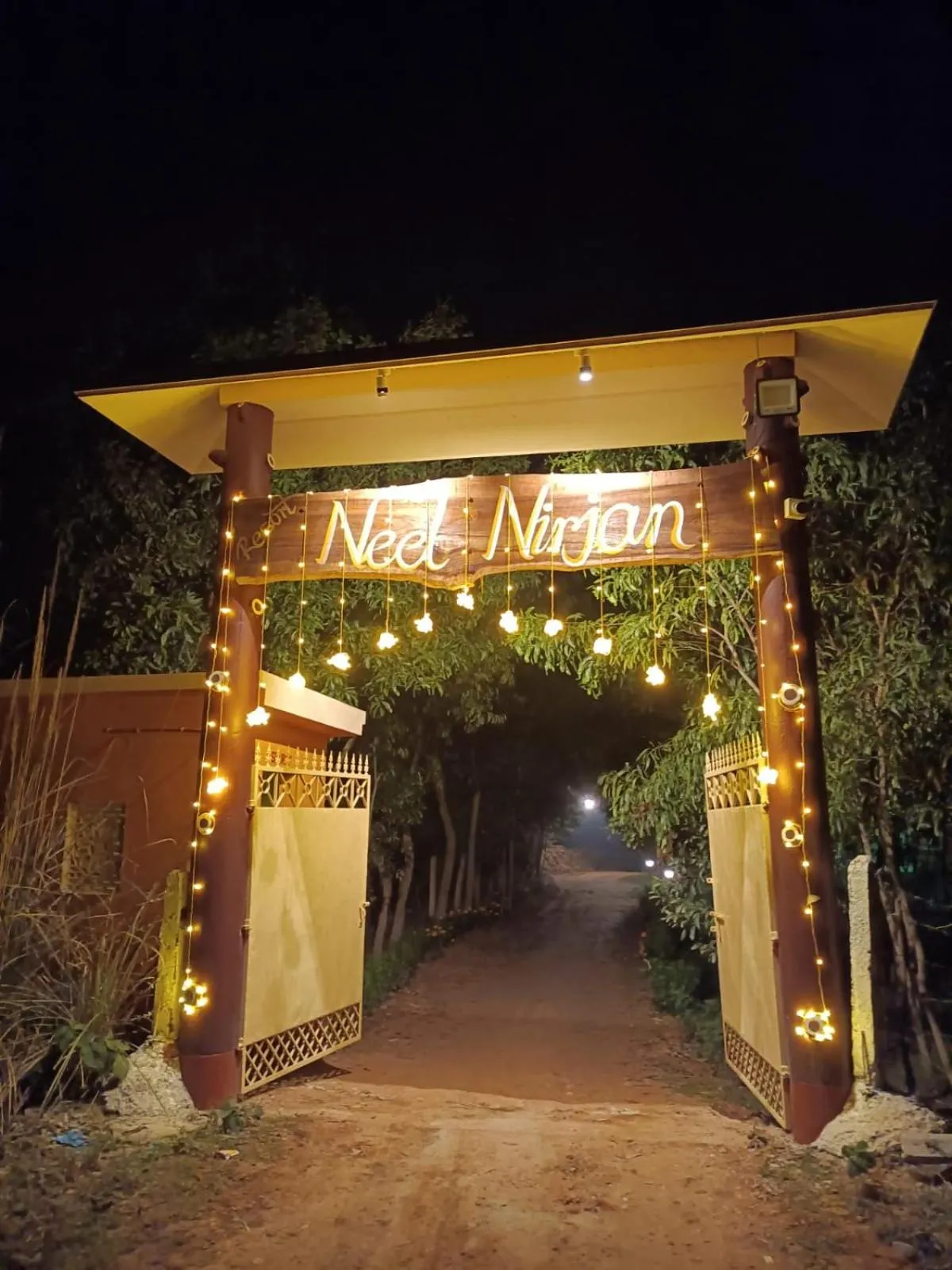 Facade/entrance in Resort Neel Nirjan !! Best Family Couple friendly family Resort!!