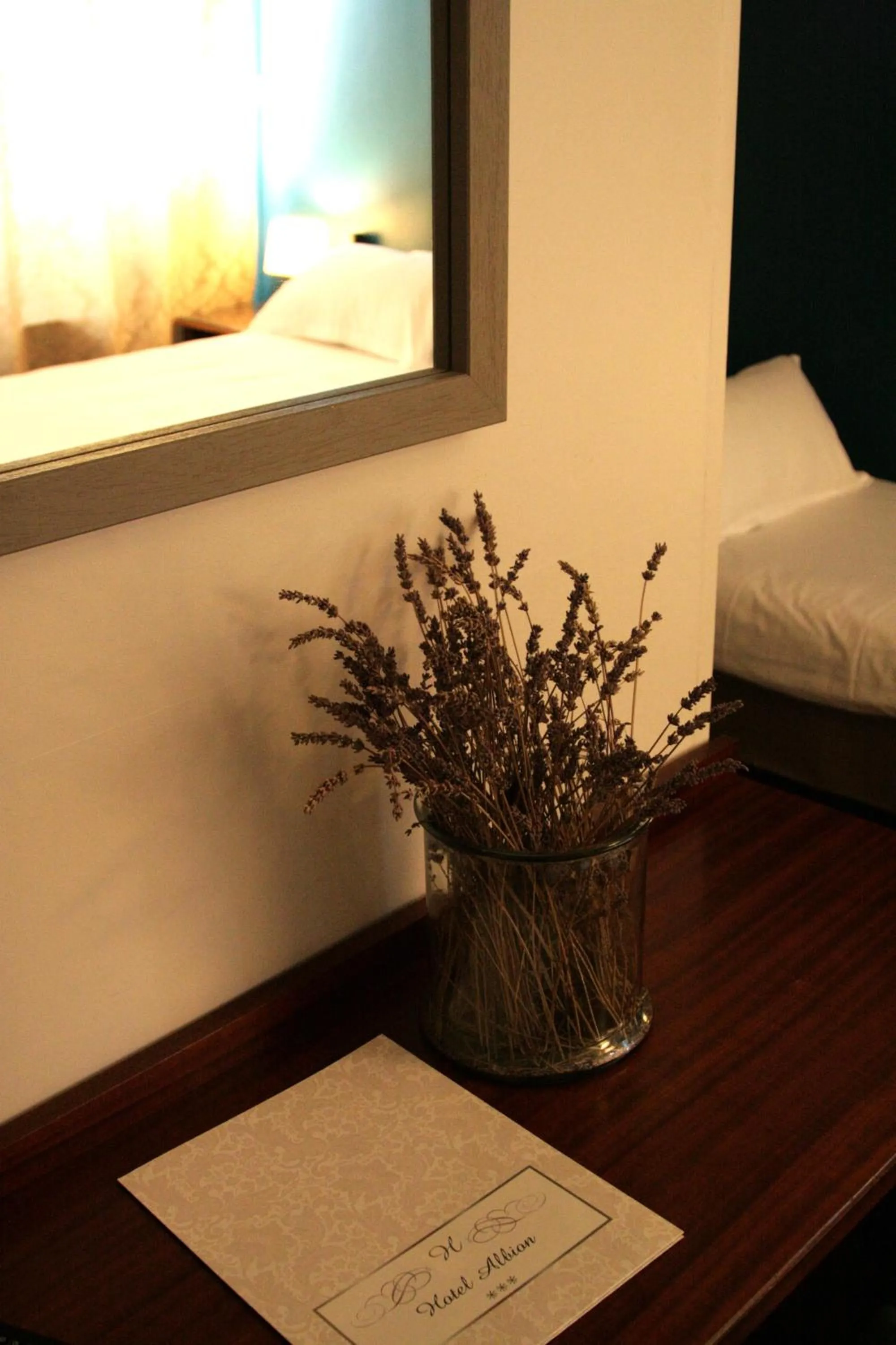 Decorative detail, Bed in Hôtel Albion