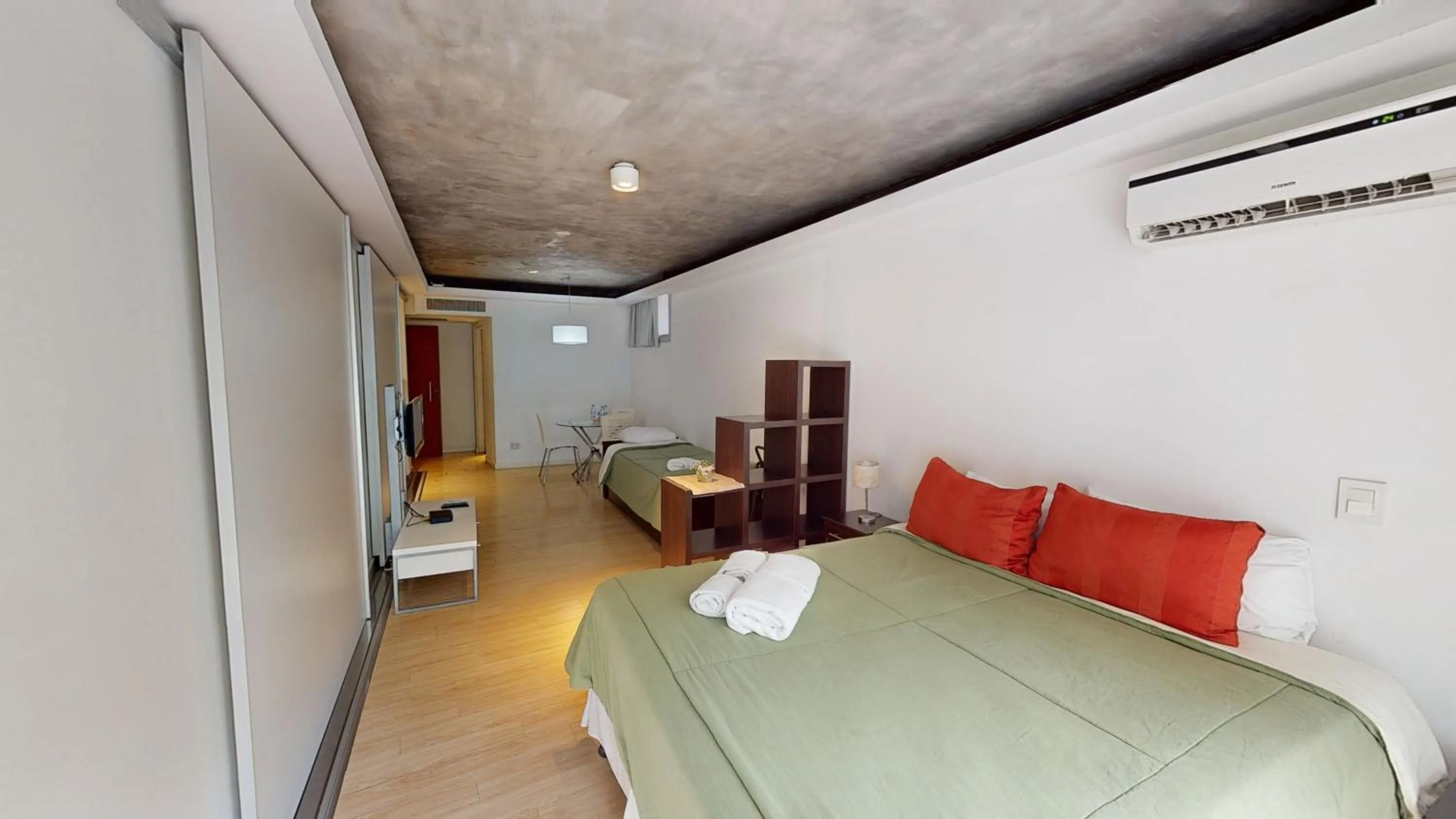 Photo of the whole room in BENS Barrio Norte Apartments