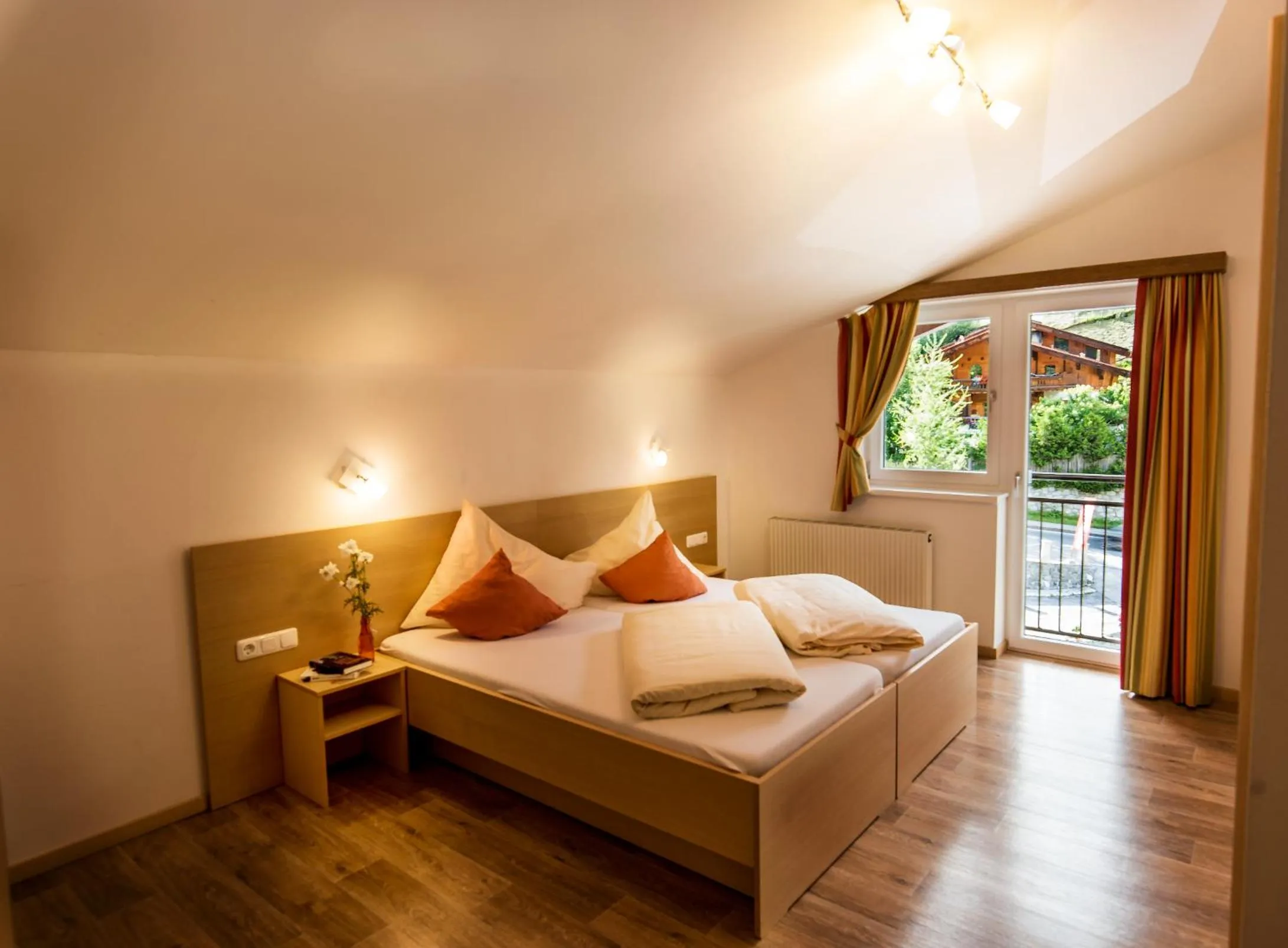 Bed in "Quality Hosts Arlberg" Hotel-Gasthof Freisleben