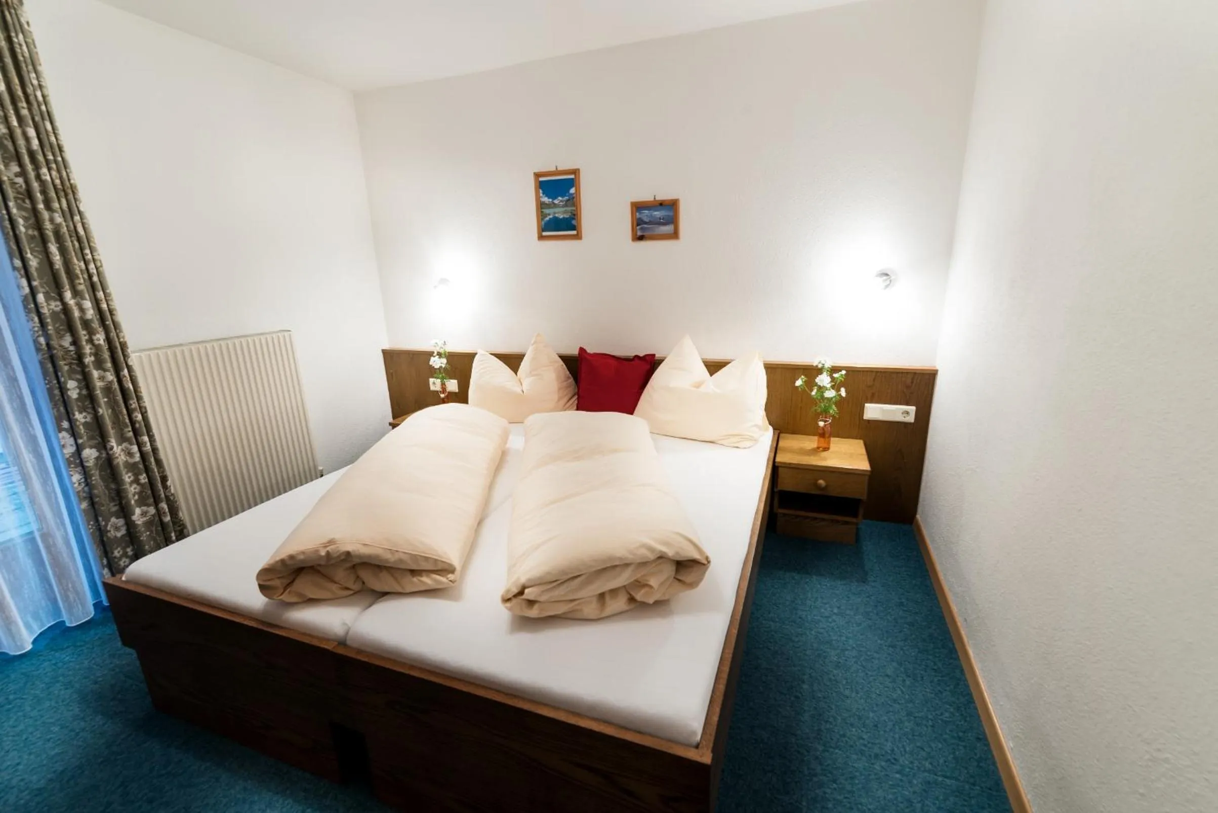 Bed in "Quality Hosts Arlberg" Hotel-Gasthof Freisleben