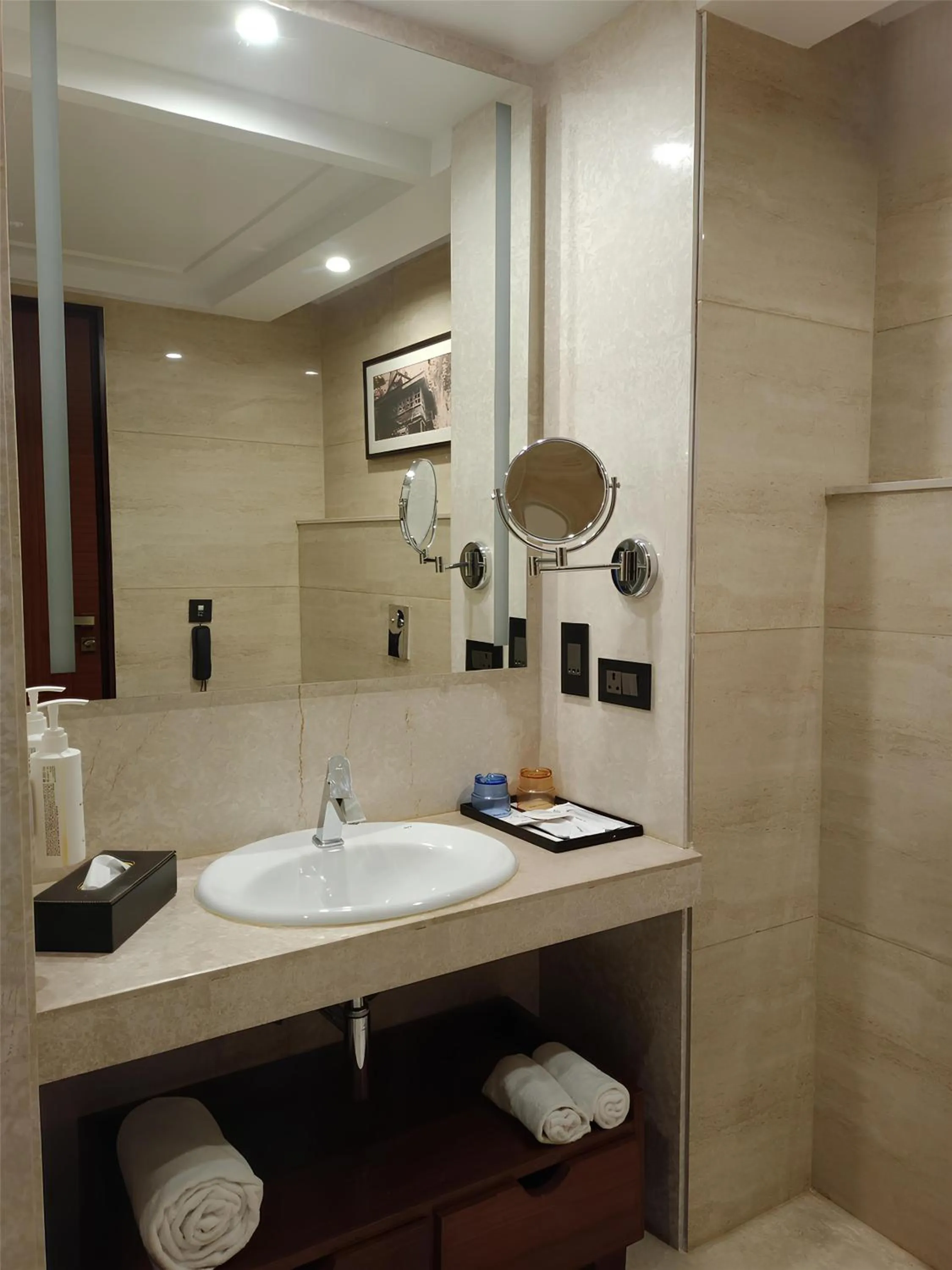 Bathroom in Radisson Kufri