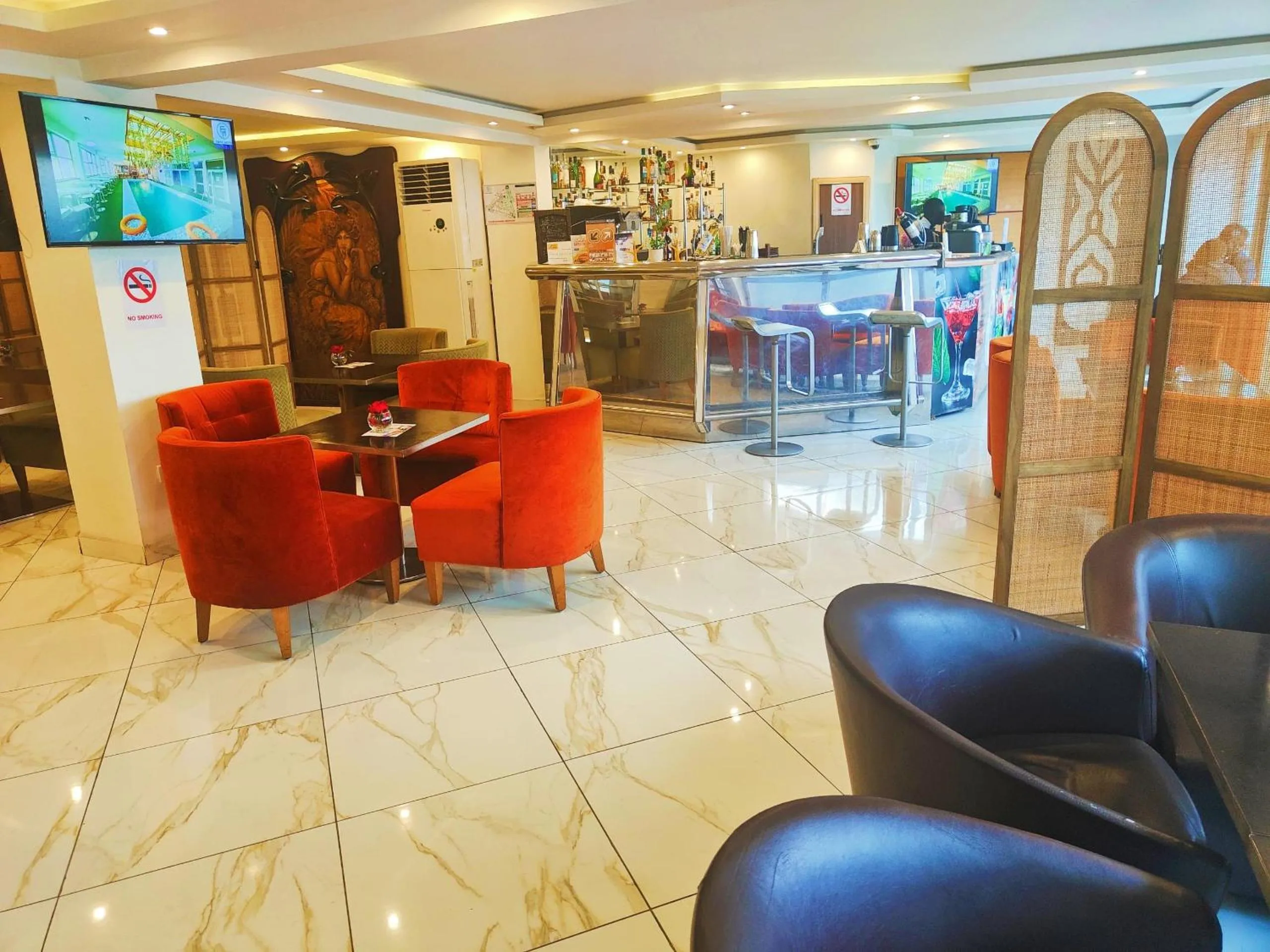 Lounge or bar in FAYA Hotel