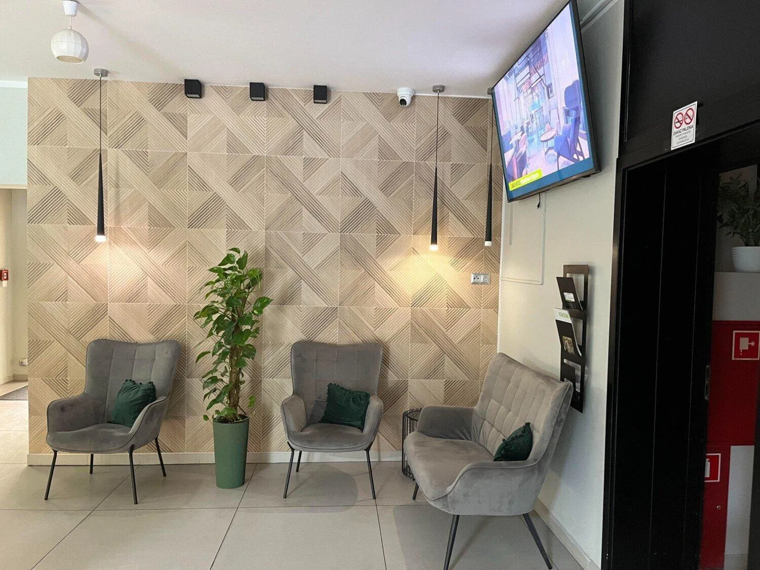 Lobby or reception in B&B HOTEL Piotrków Trybunalski