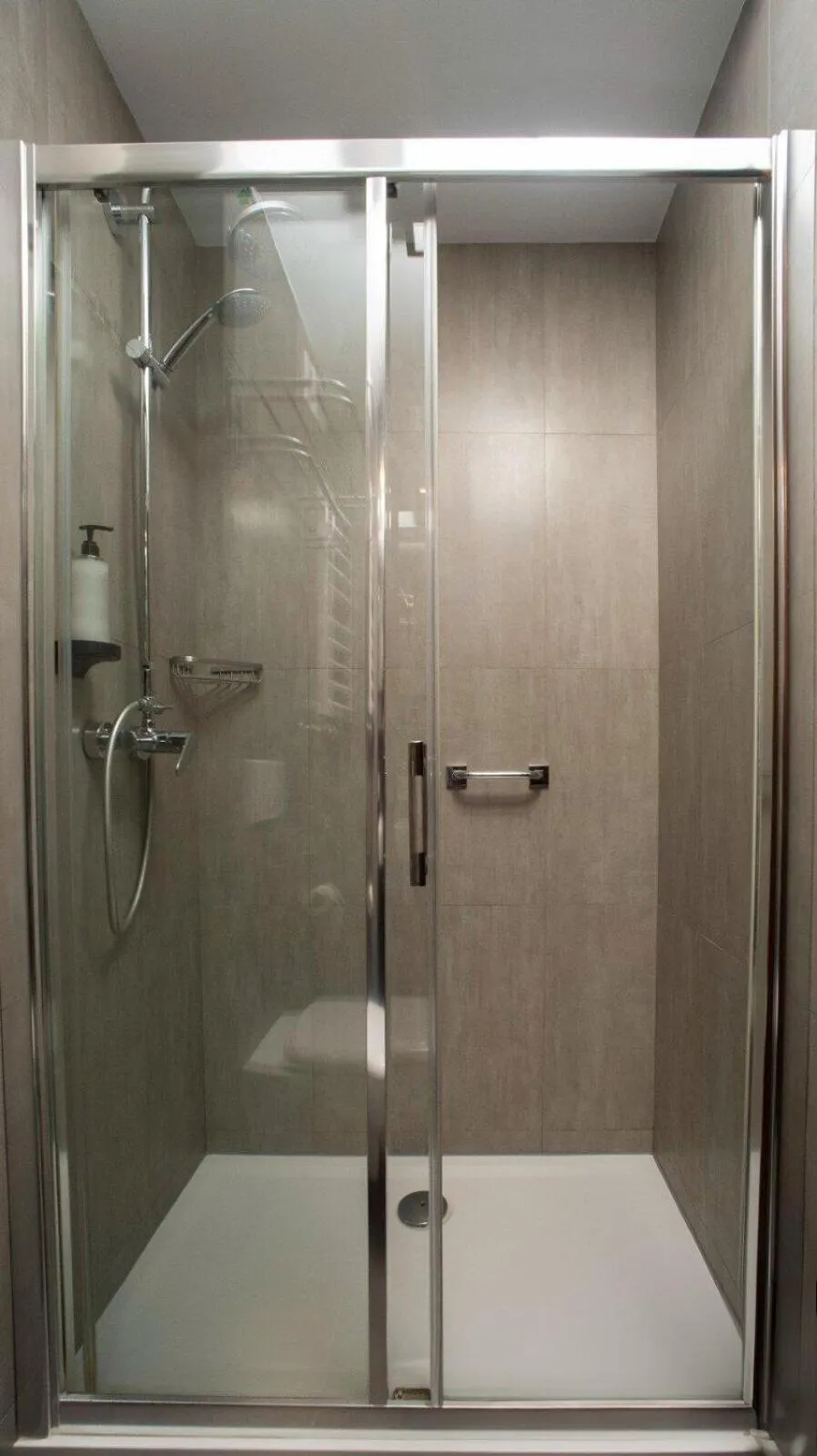 Bathroom in B&B HOTEL Piotrków Trybunalski