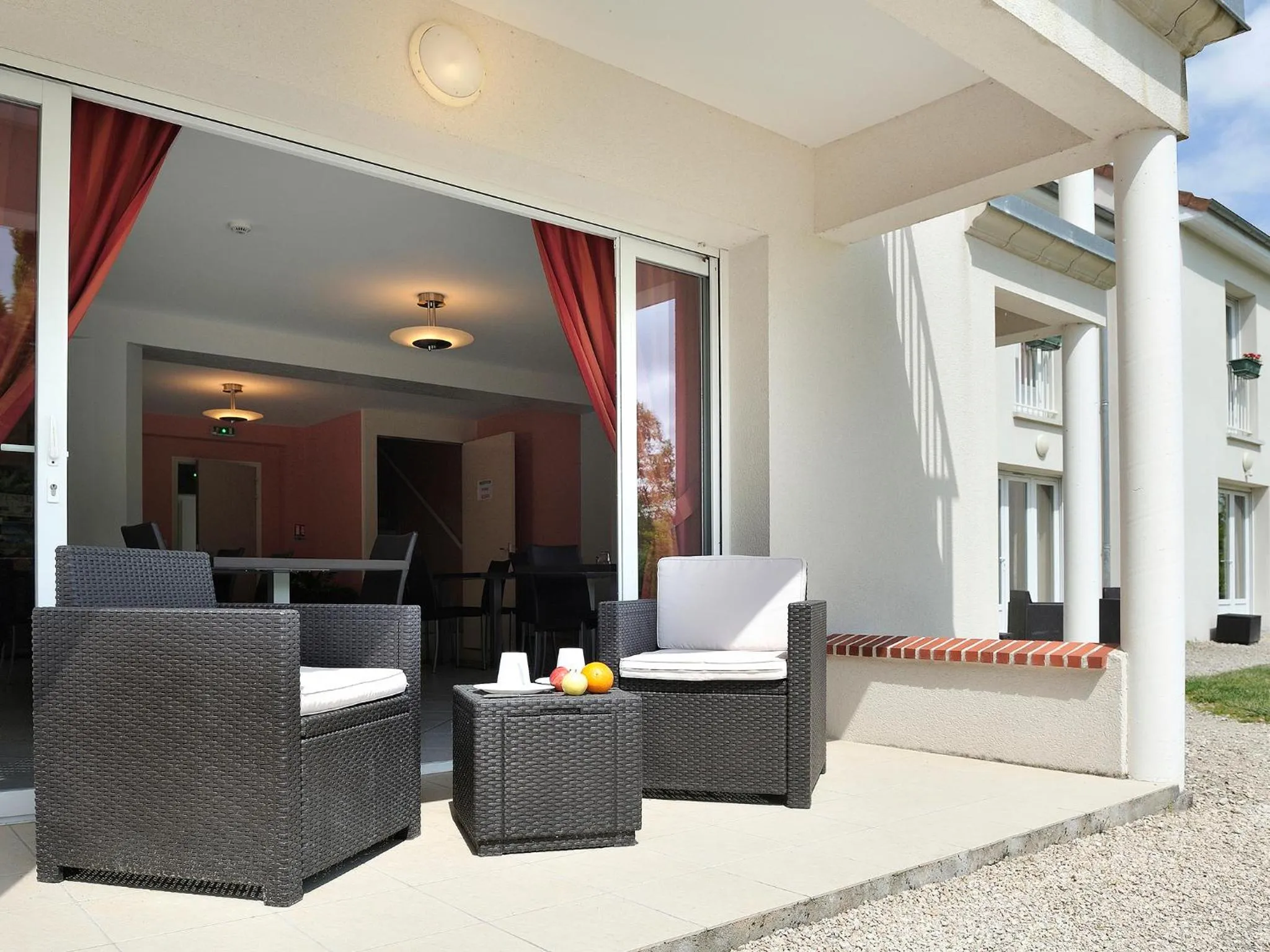 Patio in L'Orée des Châteaux