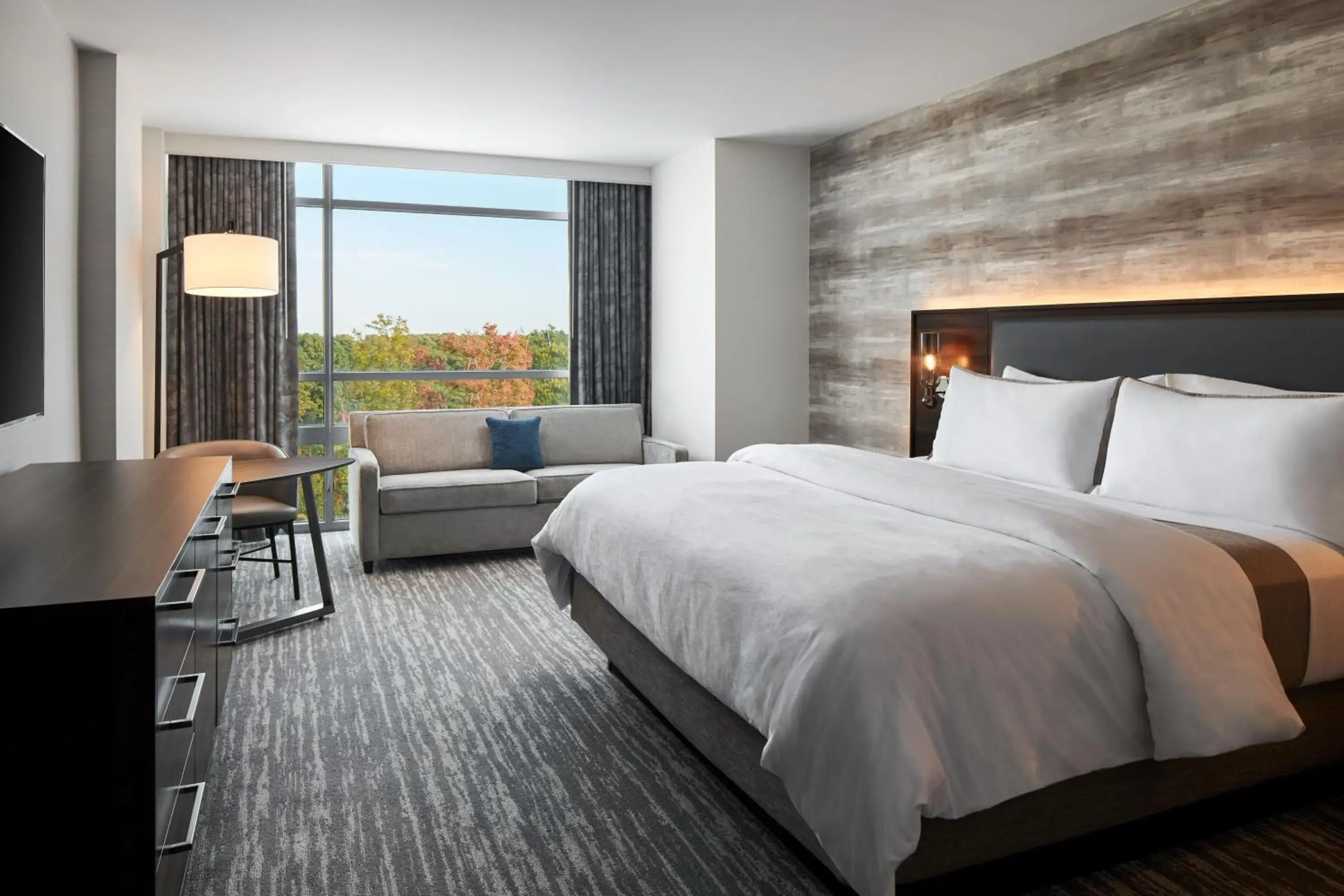 Traditional, Guest room, 1 King in The Westin Richmond Traditional, Guest room, 1 King in The Westin Richmond