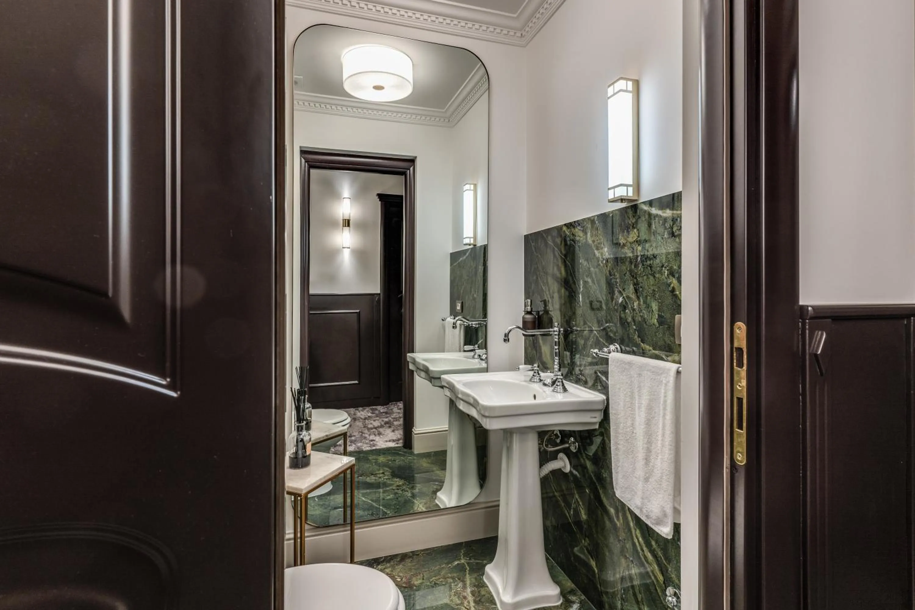 Bathroom in Antica Residenza Del Corso