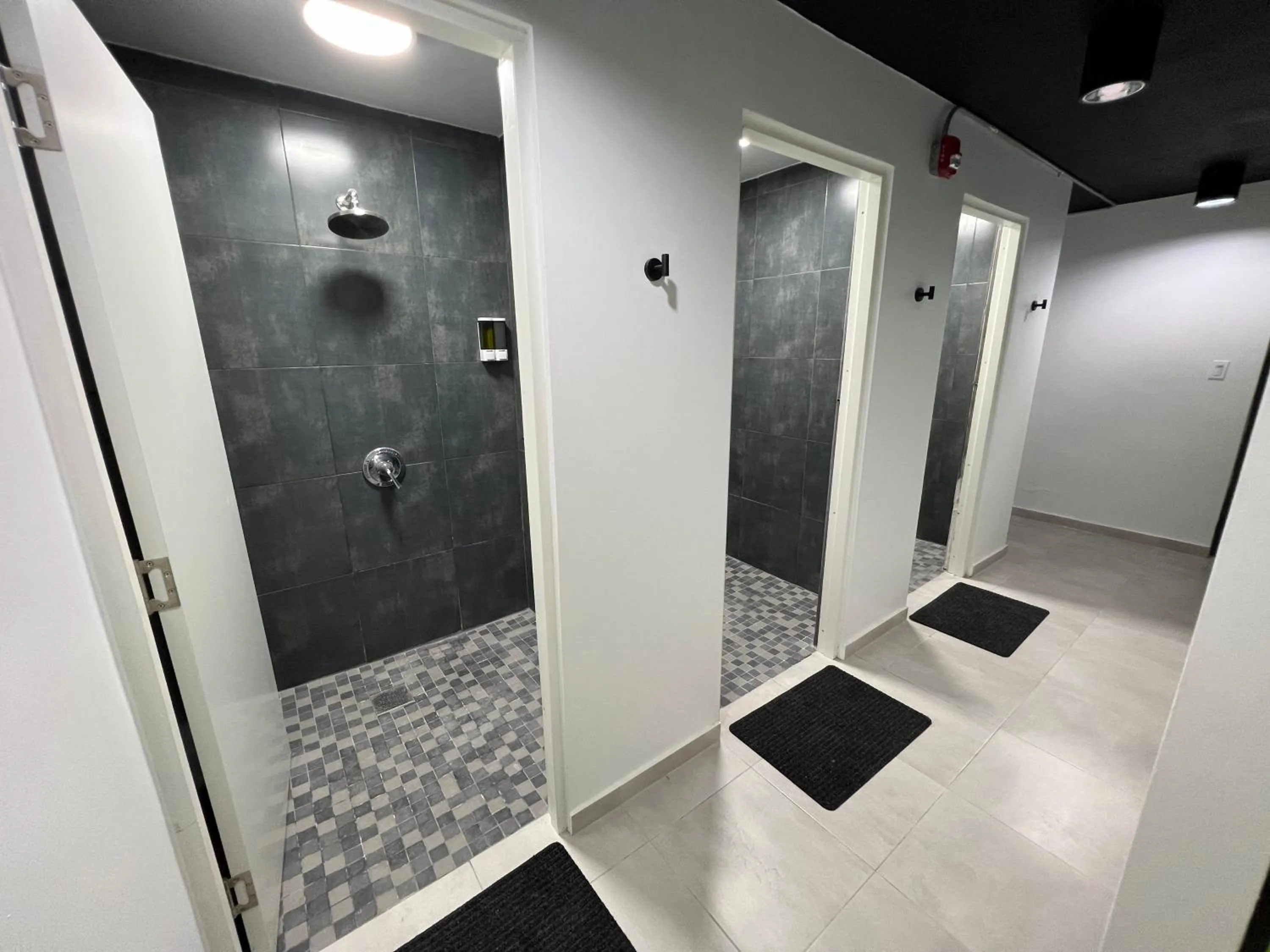 Shower in Nomada Beach Hostel- Isla Verde