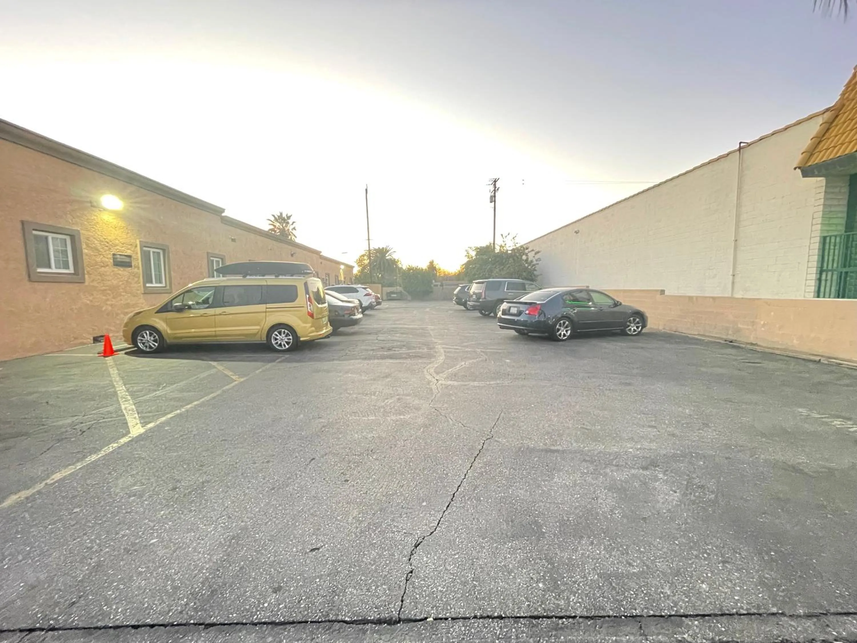 Parking in EL PATIO HOTEL