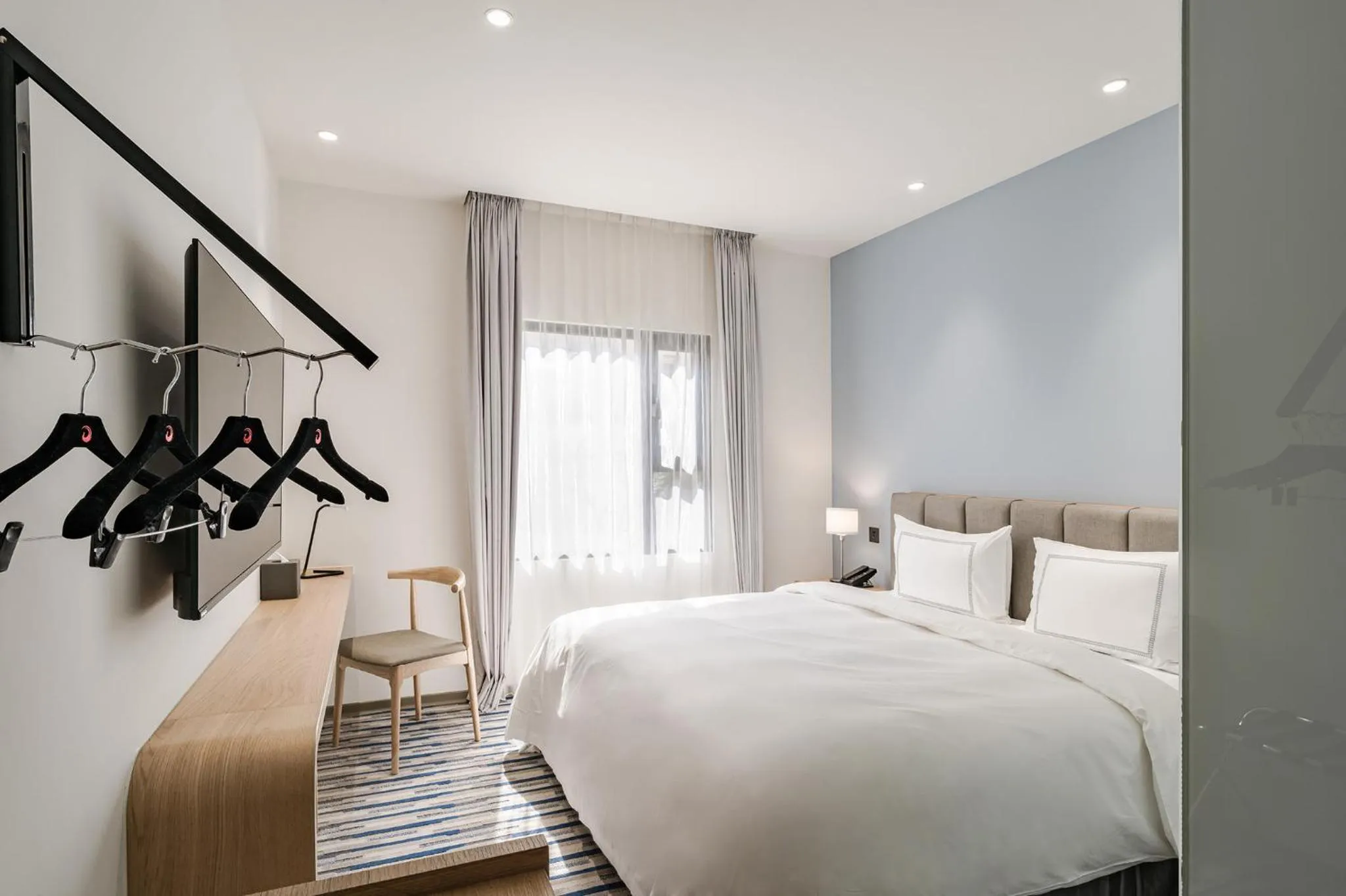 Bed in Phoenix Hotel Taichung