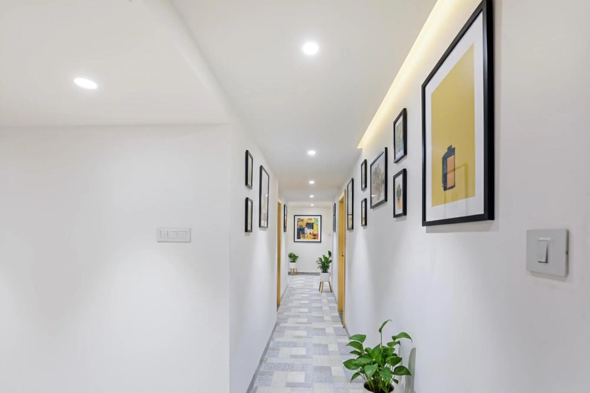 Lobby or reception in FabHotel Yellow Courtyard