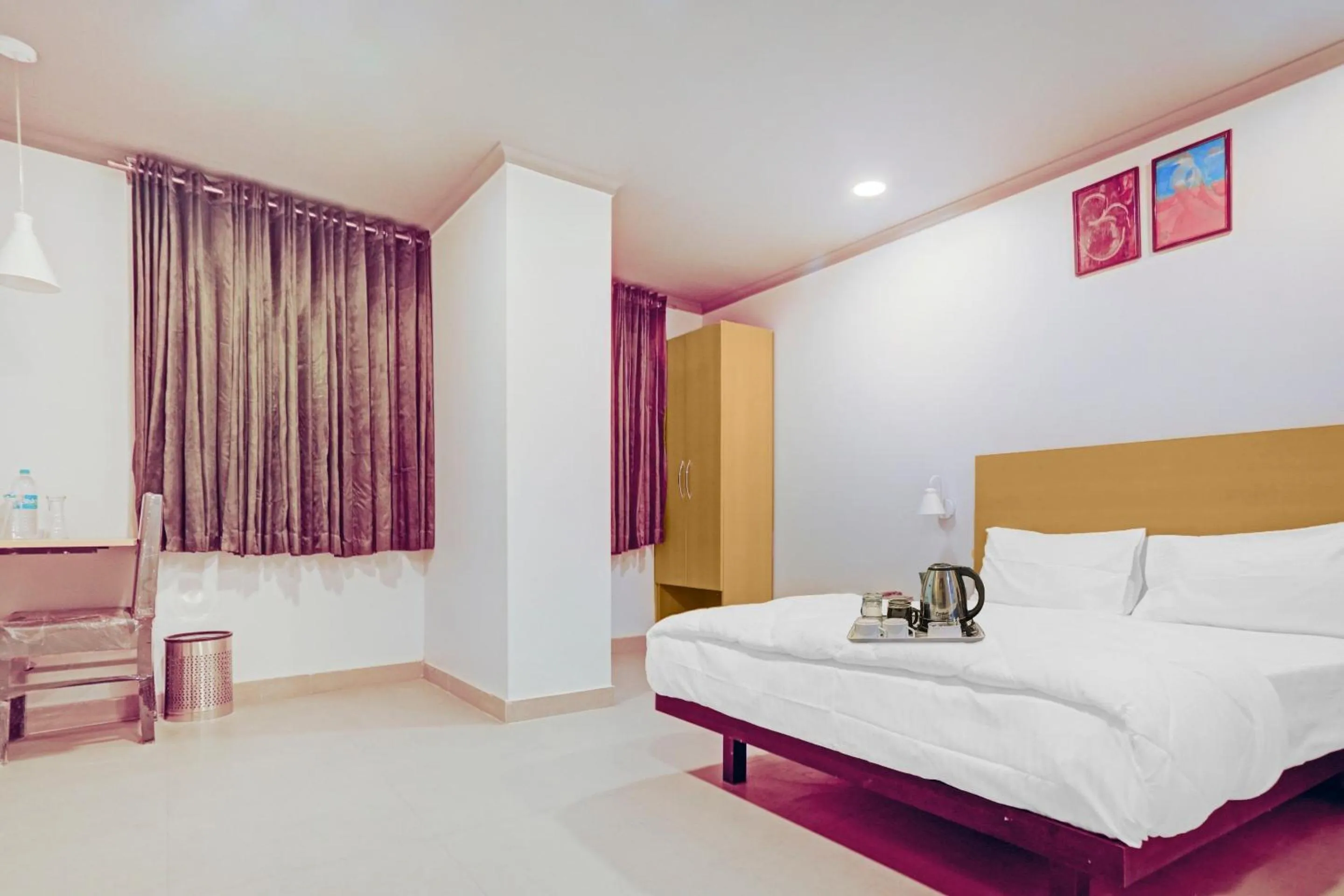 Bedroom in Collection O One Hotel