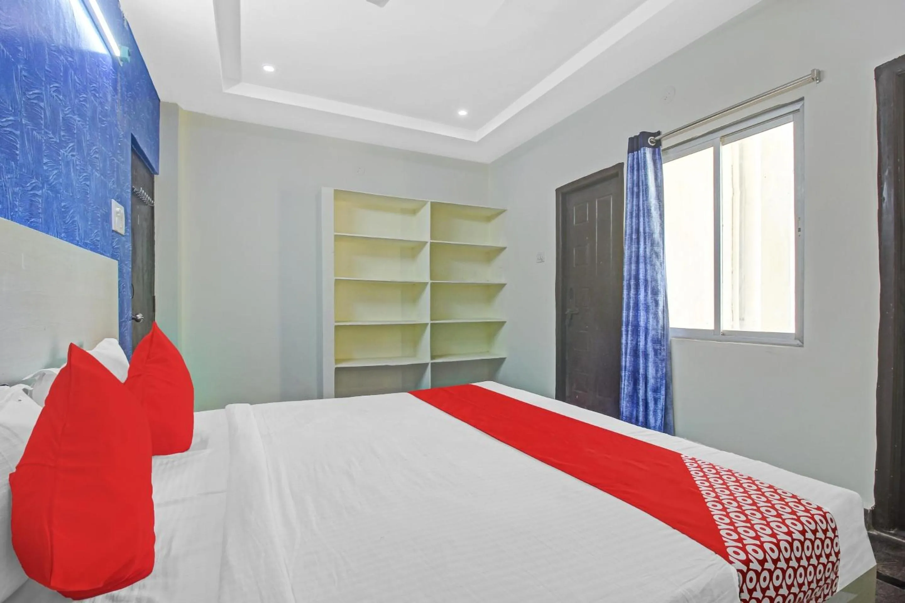 Facade/entrance in Hotel O Lavish Stay