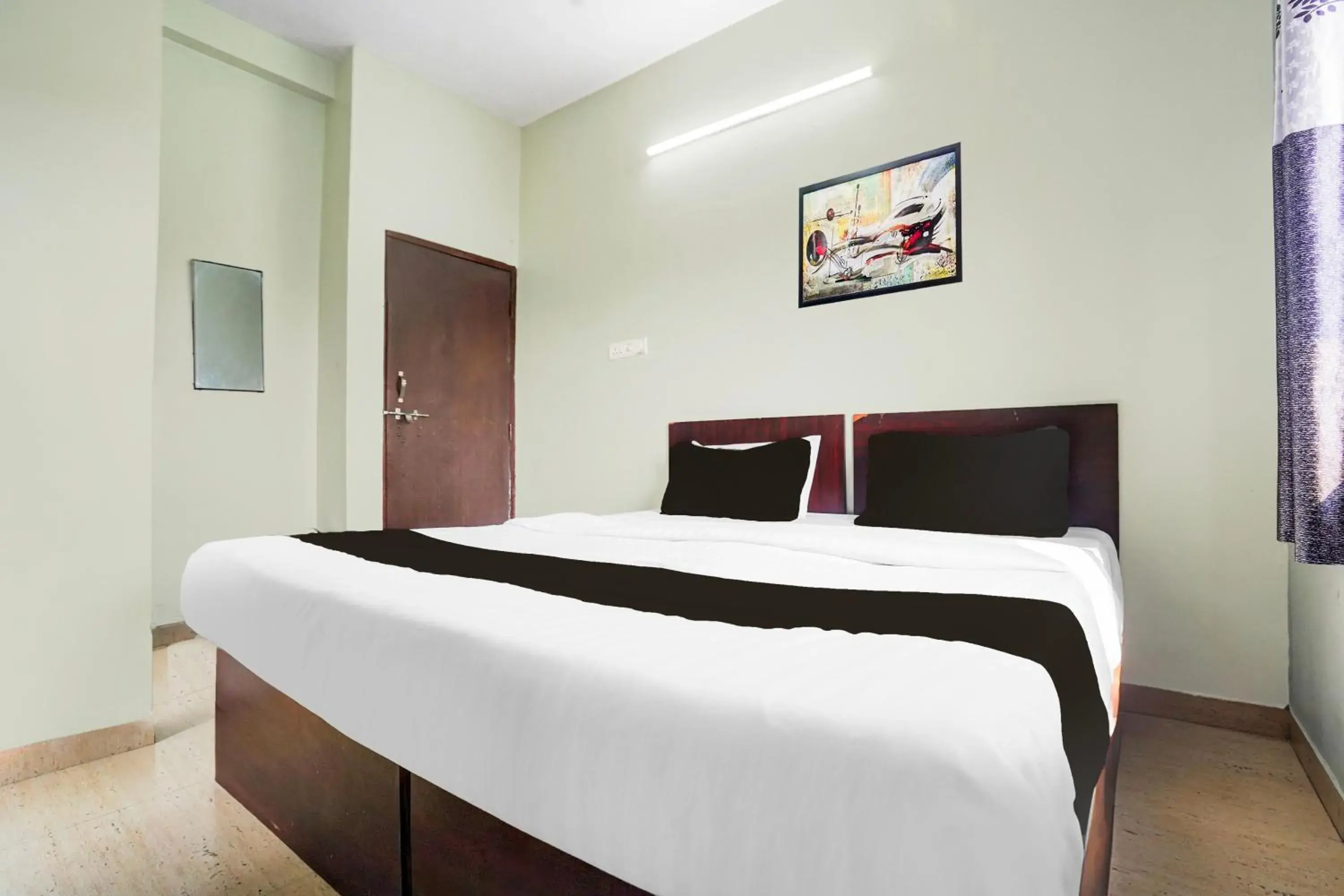 Classic Triple Room - single occupancy in Super Hotel O Rajendra Nagar Hingna Road Classic Triple Room - single occupancy in Super Hotel O Rajendra Nagar Hingna Road