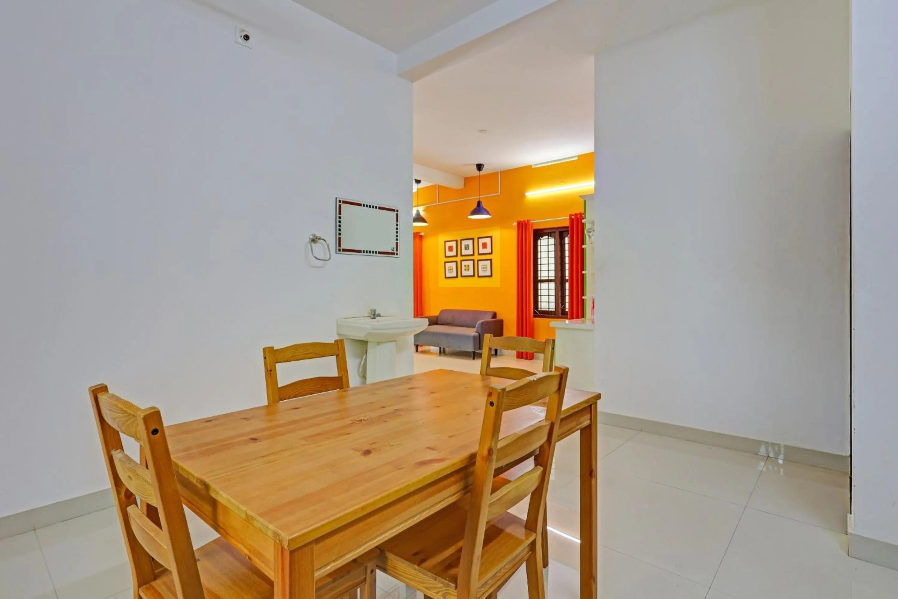 Lobby or reception in Super Capital O Pop Tavern Kazhakkottam