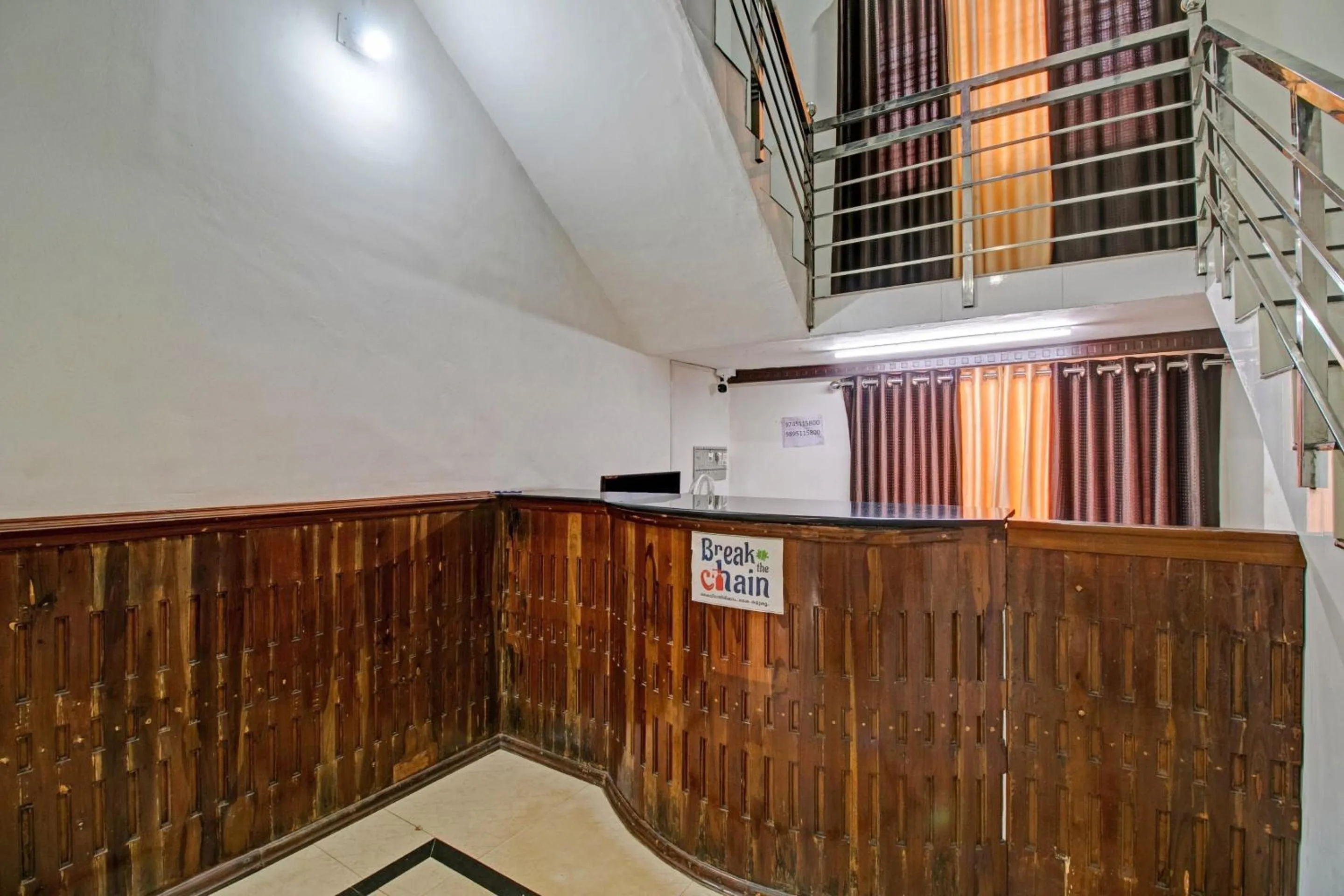 Lobby or reception in Super Capital O Pop Tavern Kazhakkottam