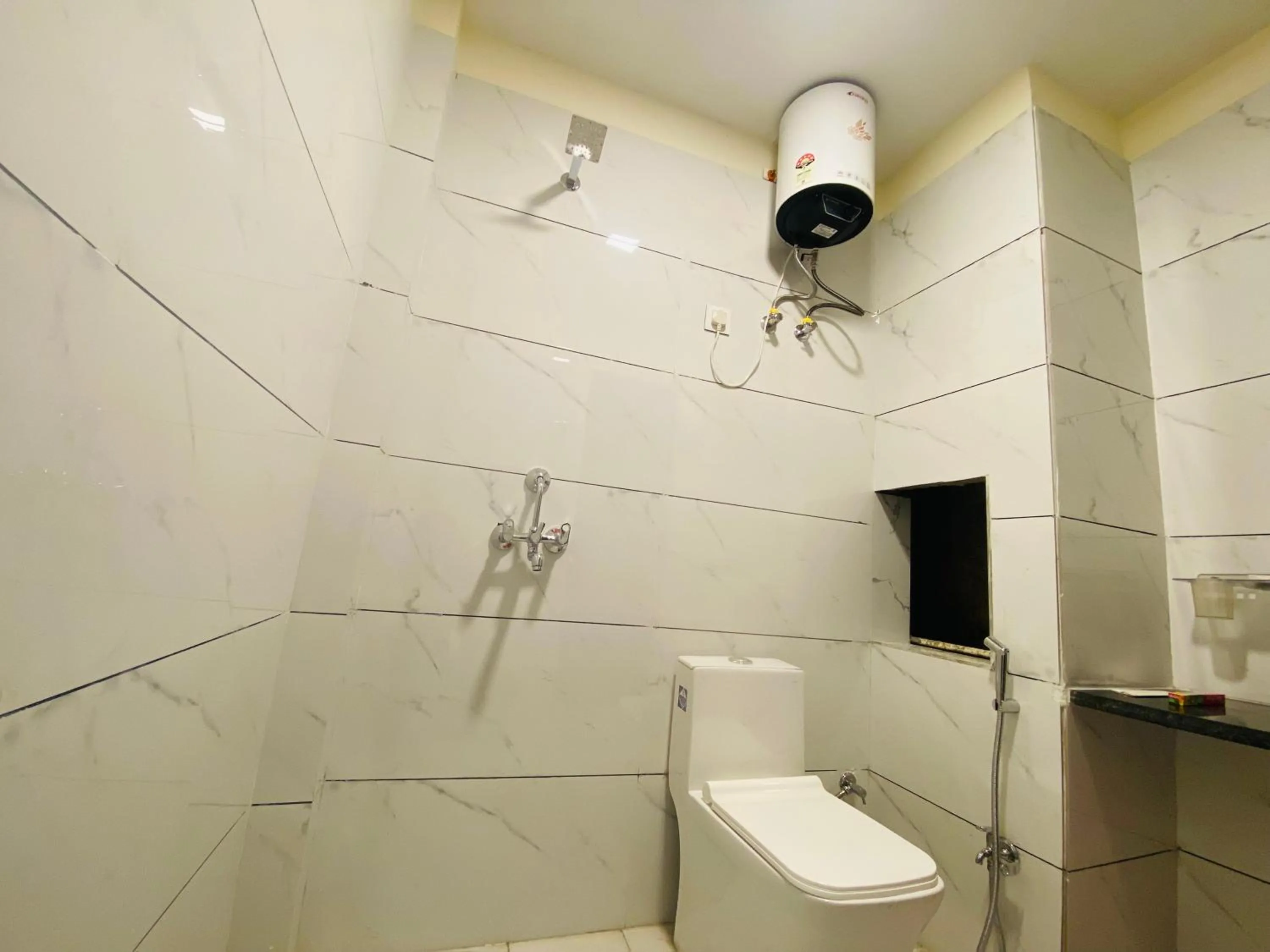 Shower in Pushkar Retreat Resort - The Nature and Mountain View Resort ,Pushkar