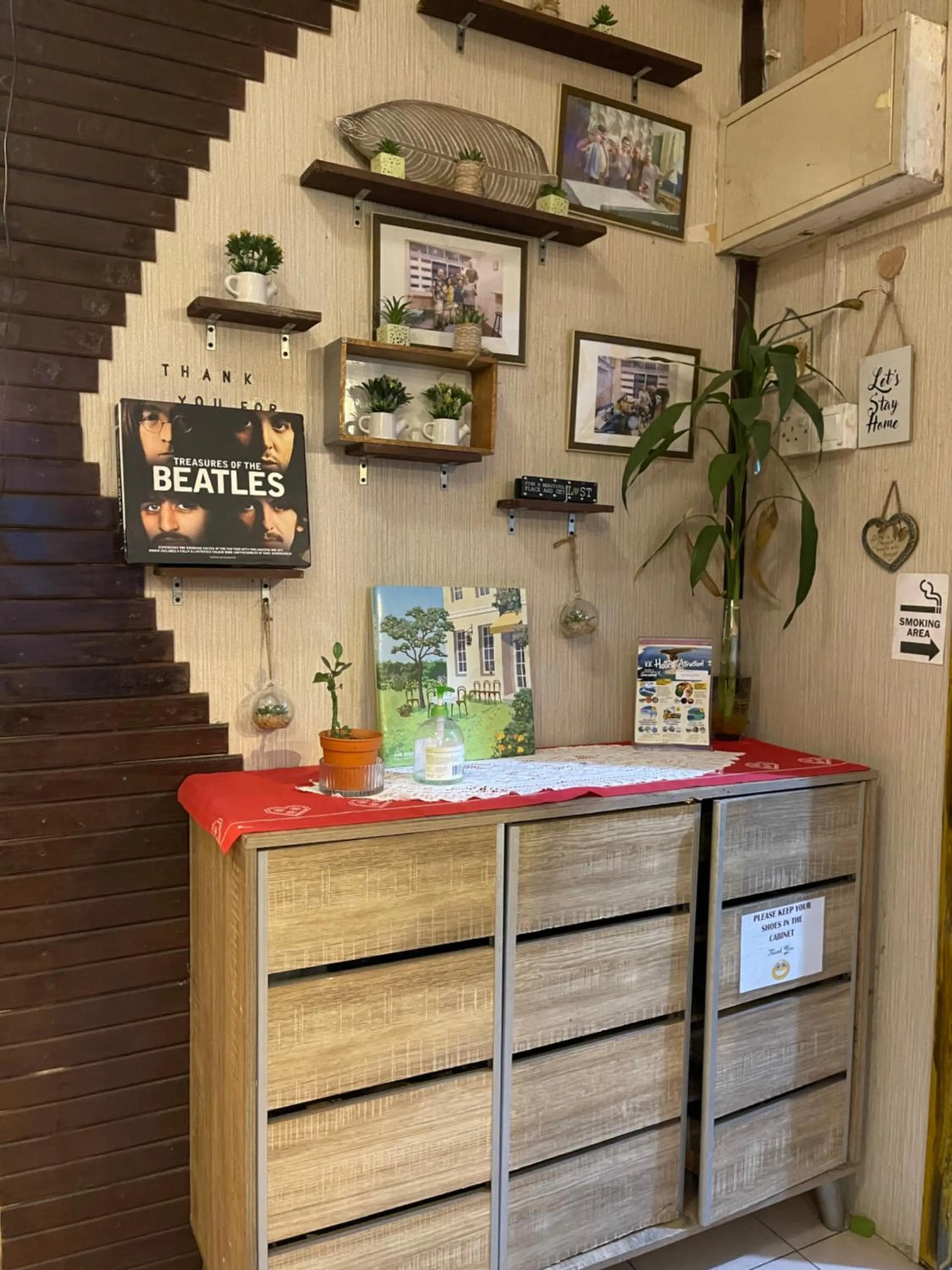 Escape Backpackers KK