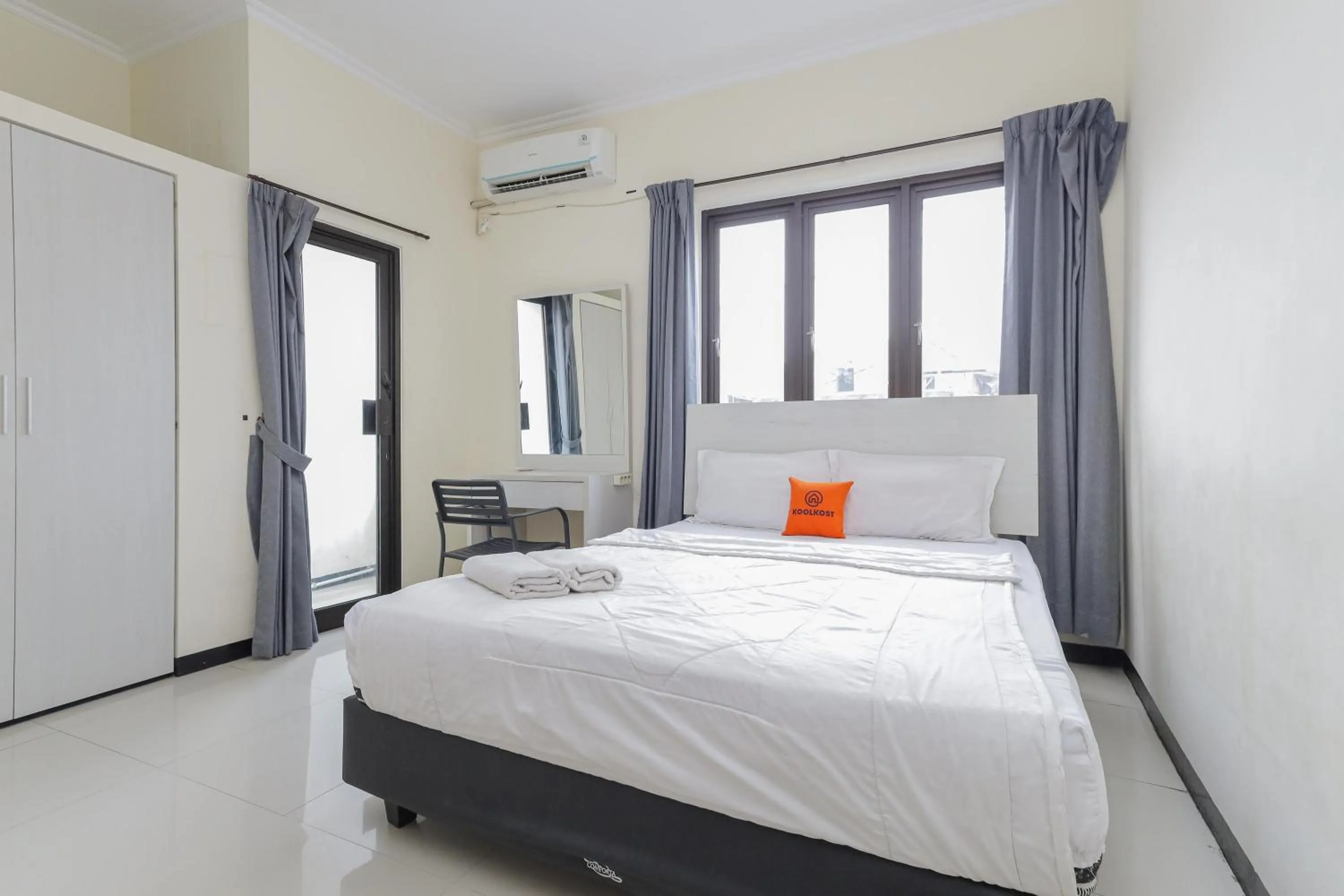 KoolKost near Tunjungan Plaza