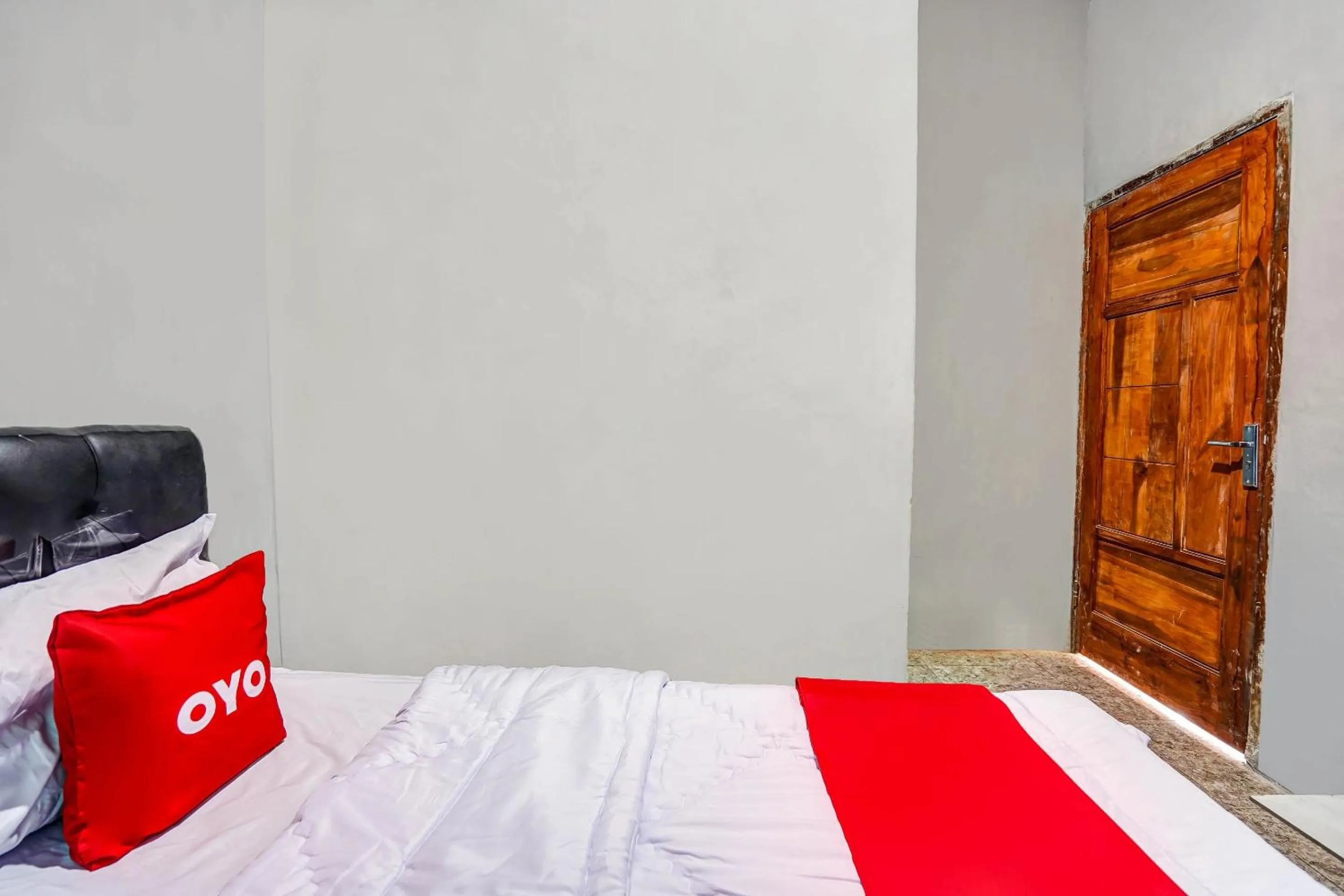 Bedroom, Bed in Hotel O Griyo Sonia