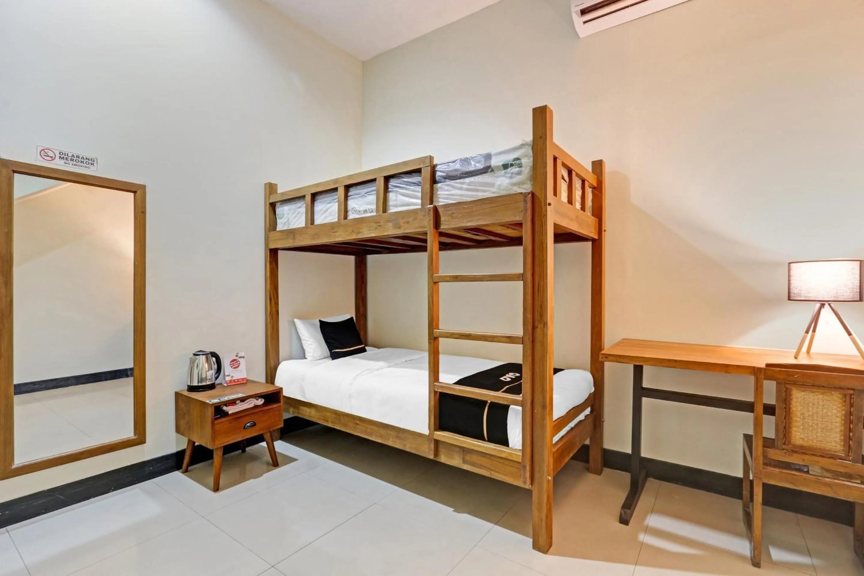 Bedroom in Capital O 90811 Myhome