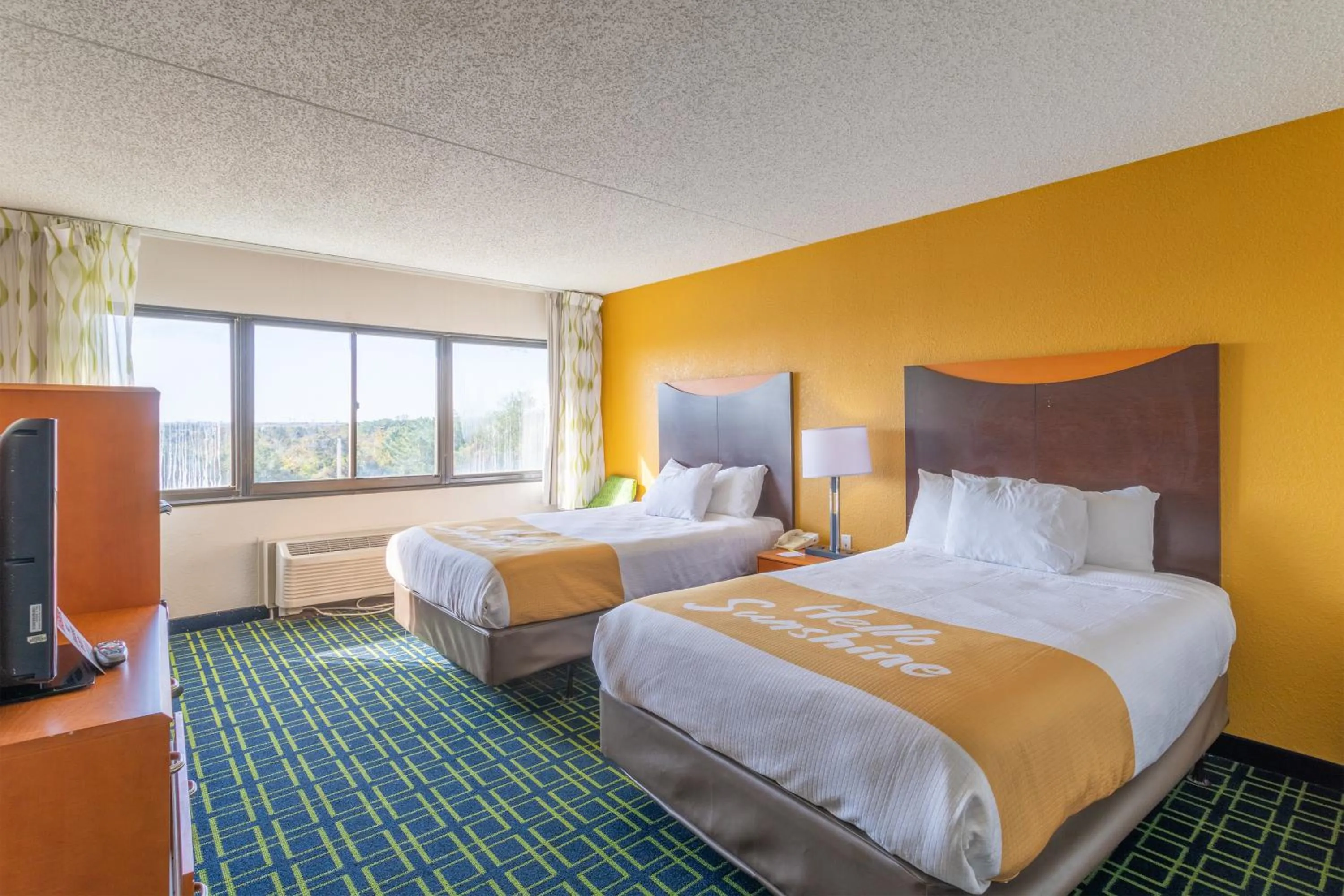 Bed in Days Inn by Wyndham Absecon Atlantic City Area