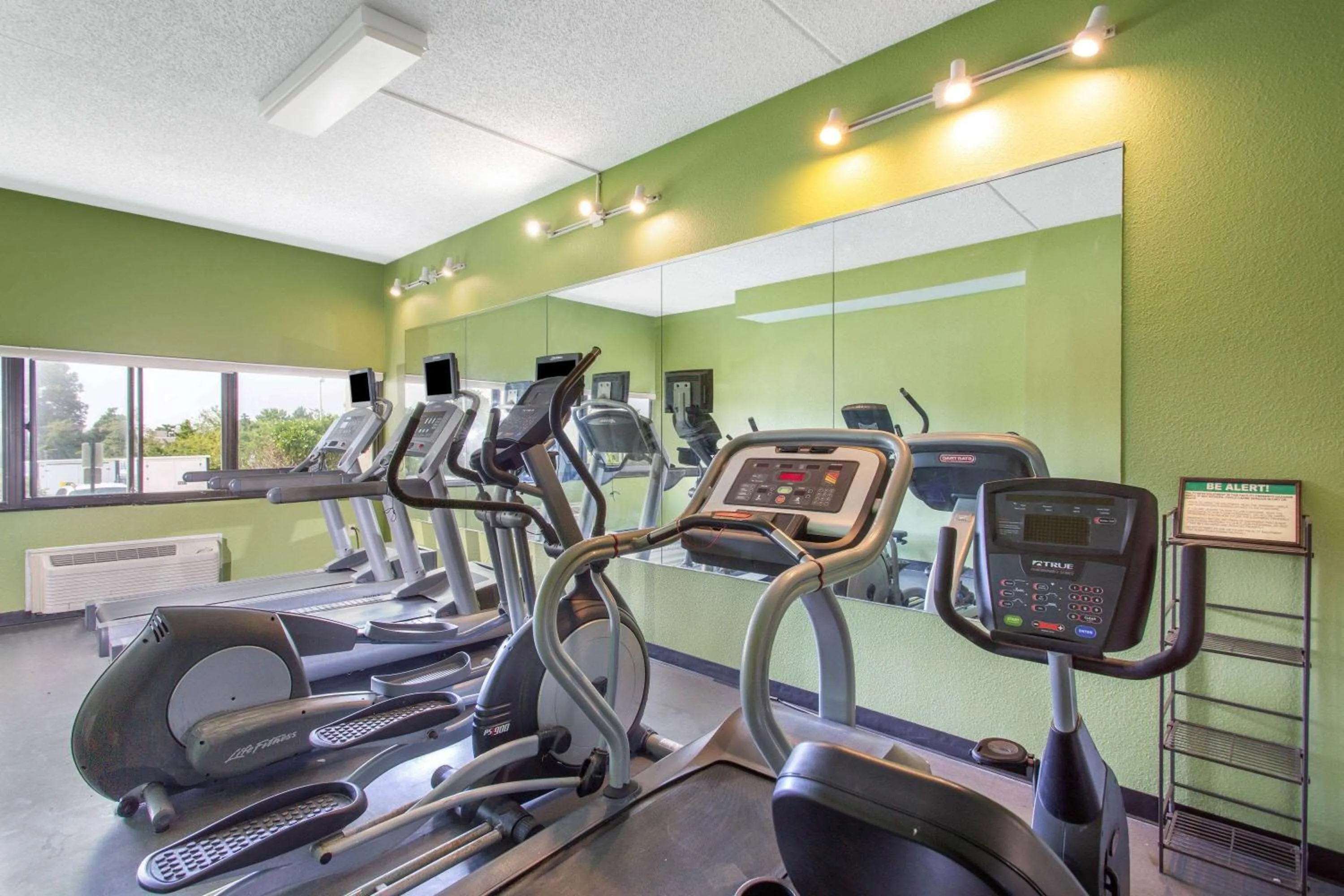 Fitness centre/facilities in Days Inn by Wyndham Absecon Atlantic City Area
