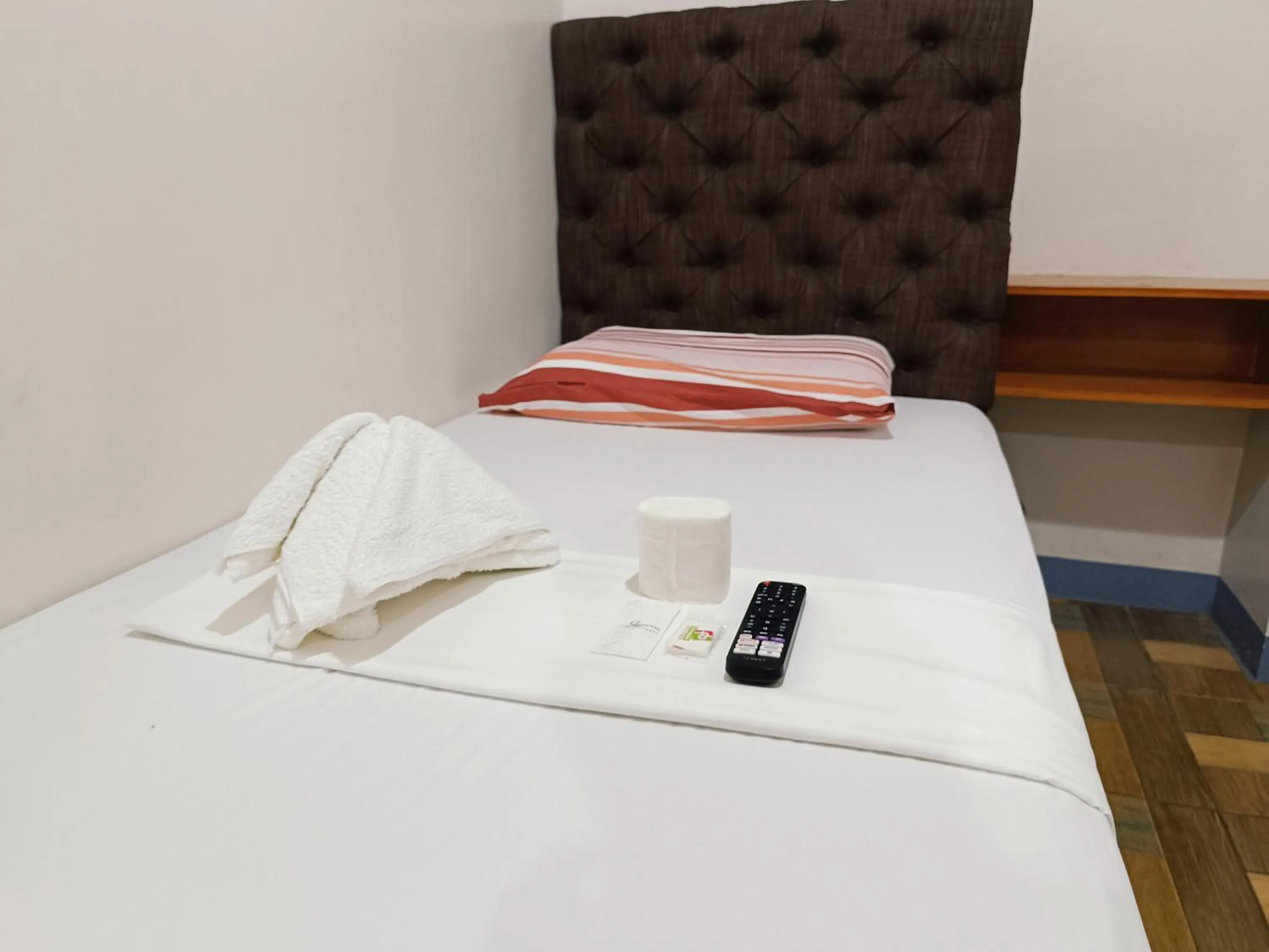 Bed in FB DORMITEL SUITES