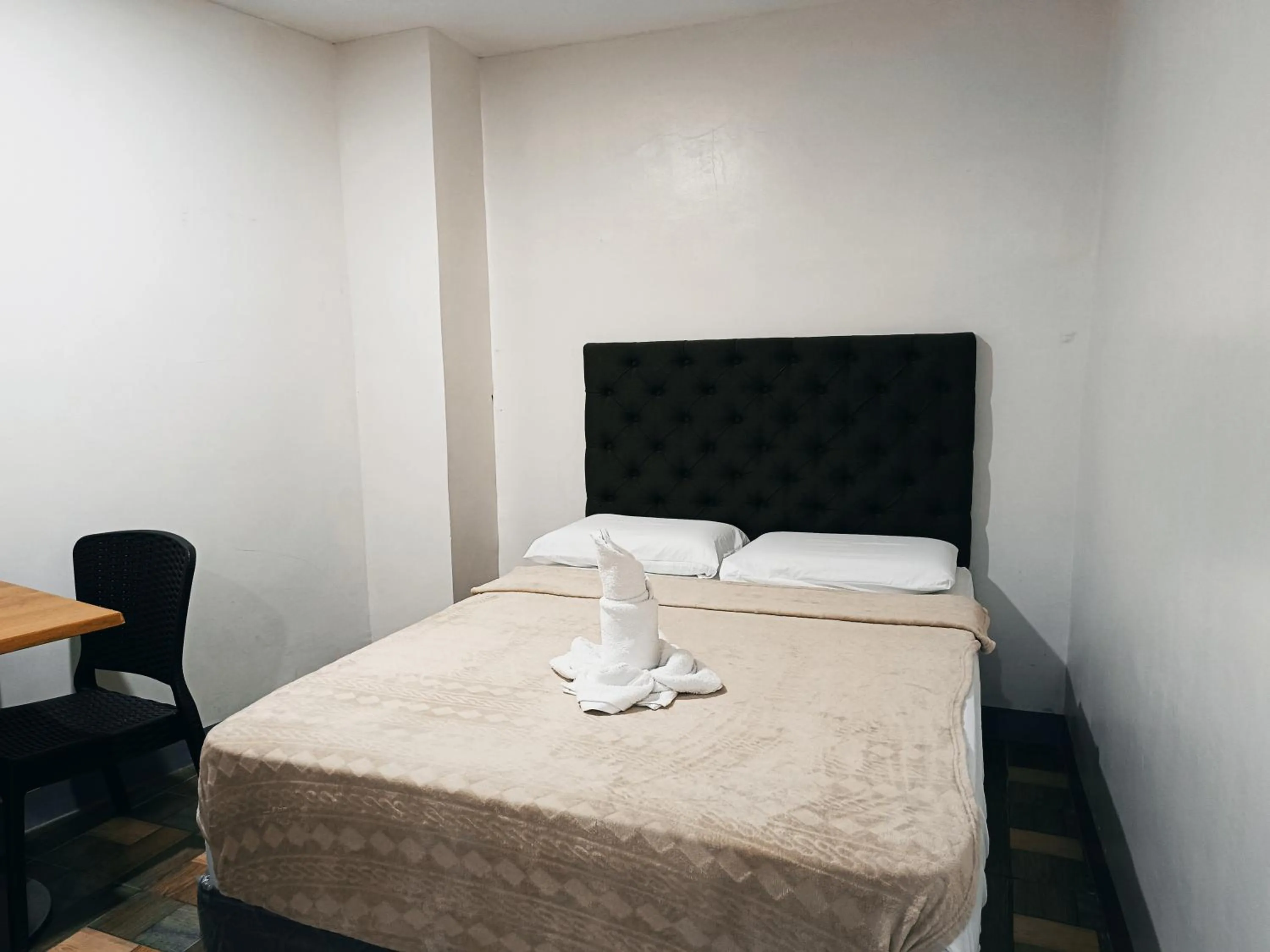 Bed in FB DORMITEL SUITES