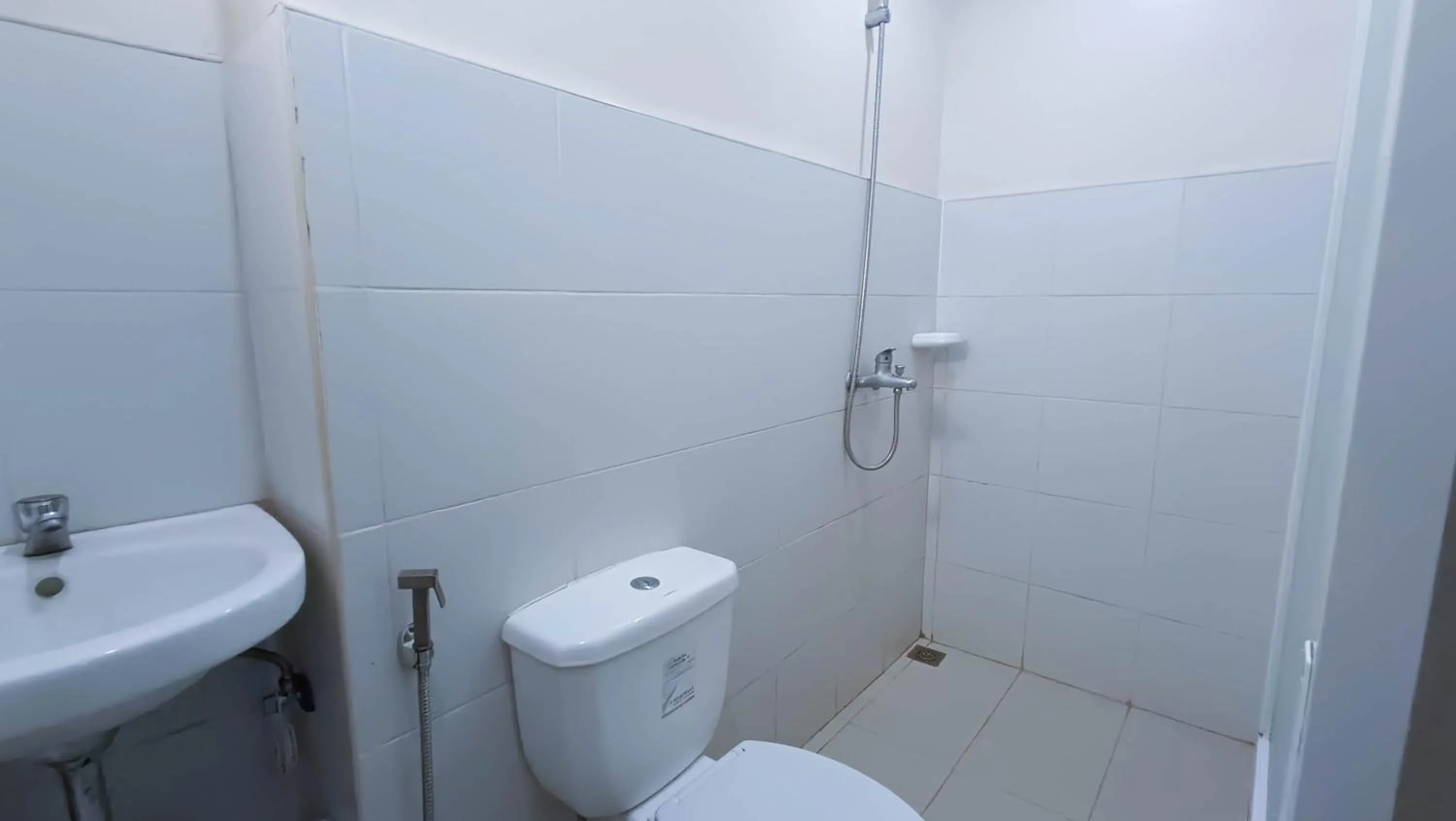 Bathroom in FB DORMITEL SUITES