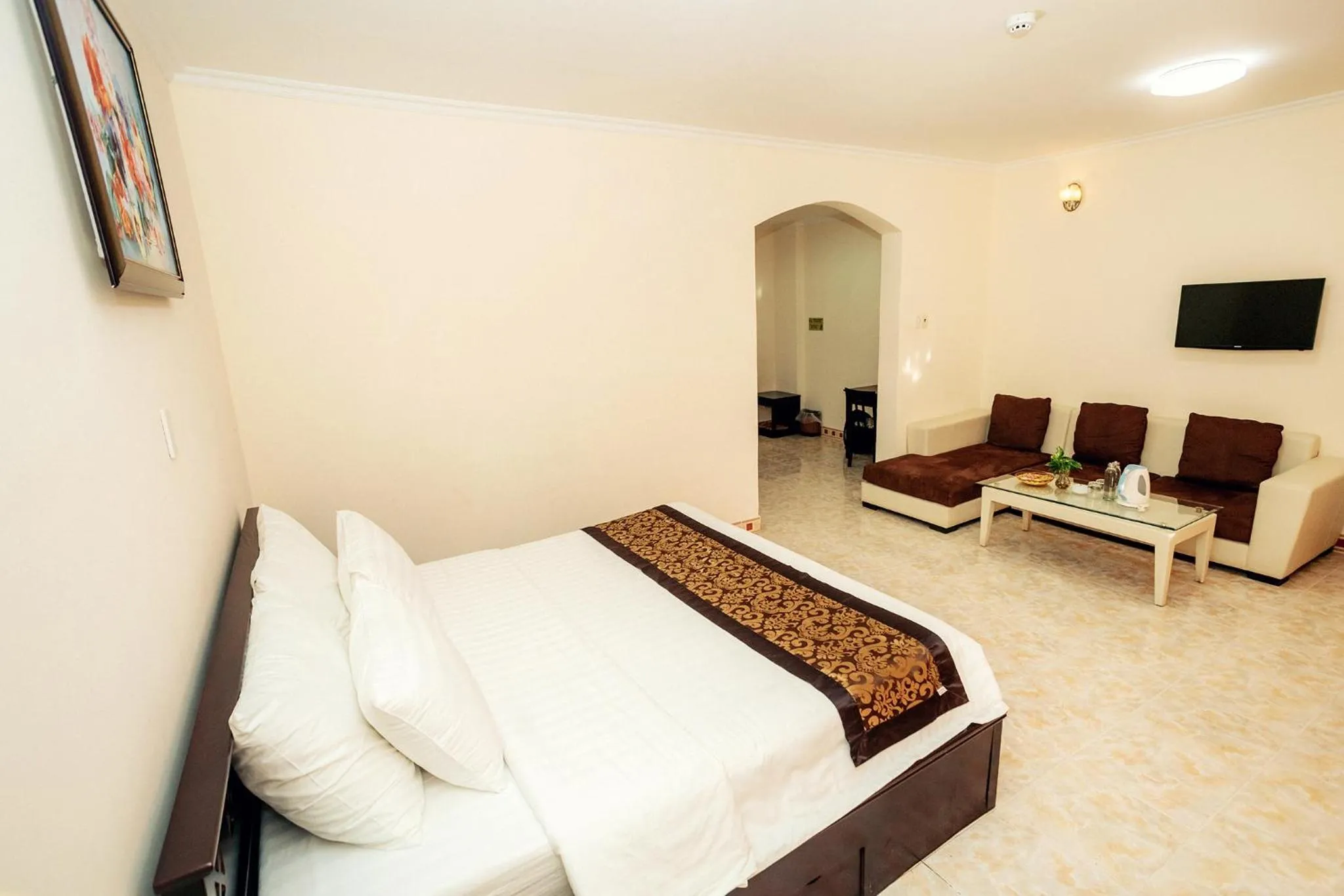 Bed in Biet Dien Hotel