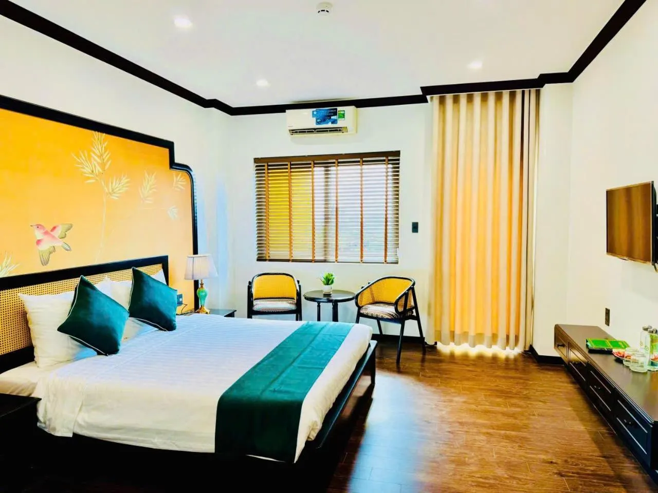 Bedroom, Bed in Biet Dien Hotel