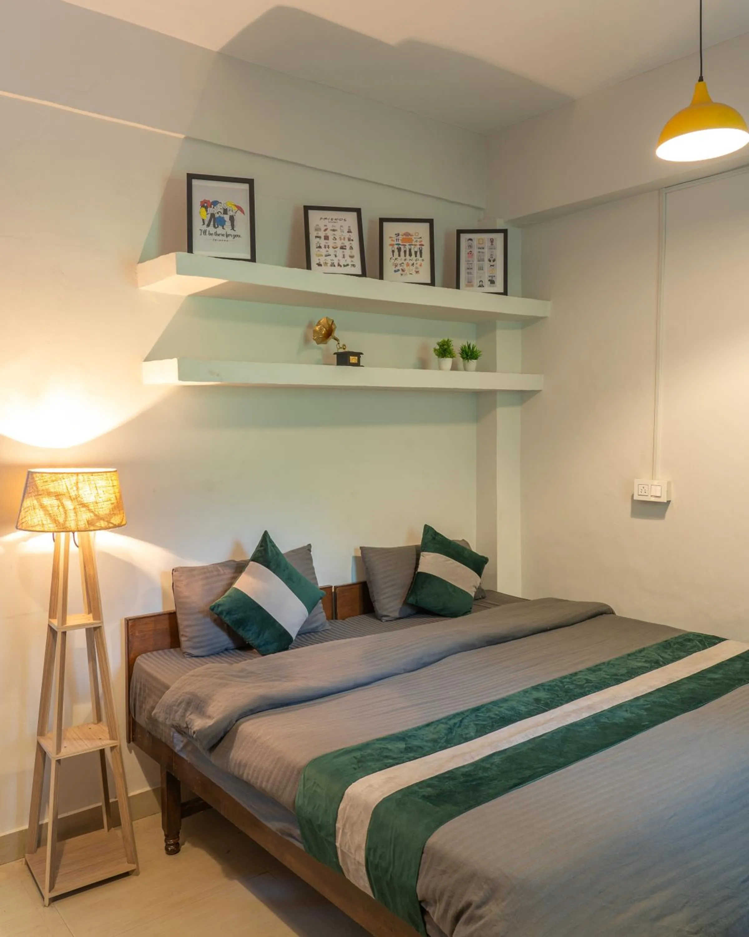 Bed in Whoopers Hostel Bir