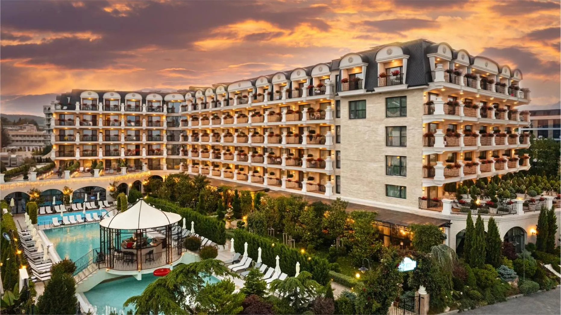 Property building in Casa di Fiore SPA and Medical Hotel, Mineral Pools & Private Beach