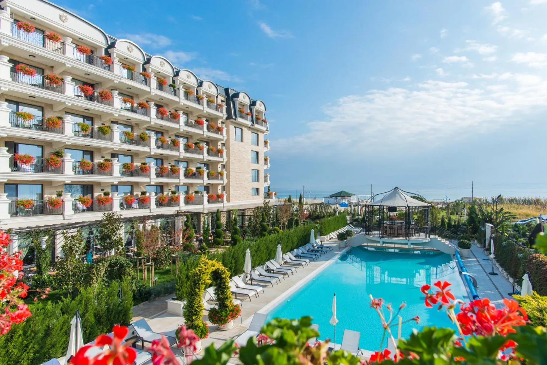 Patio in Casa di Fiore SPA and Medical Hotel, Mineral Pools & Private Beach
