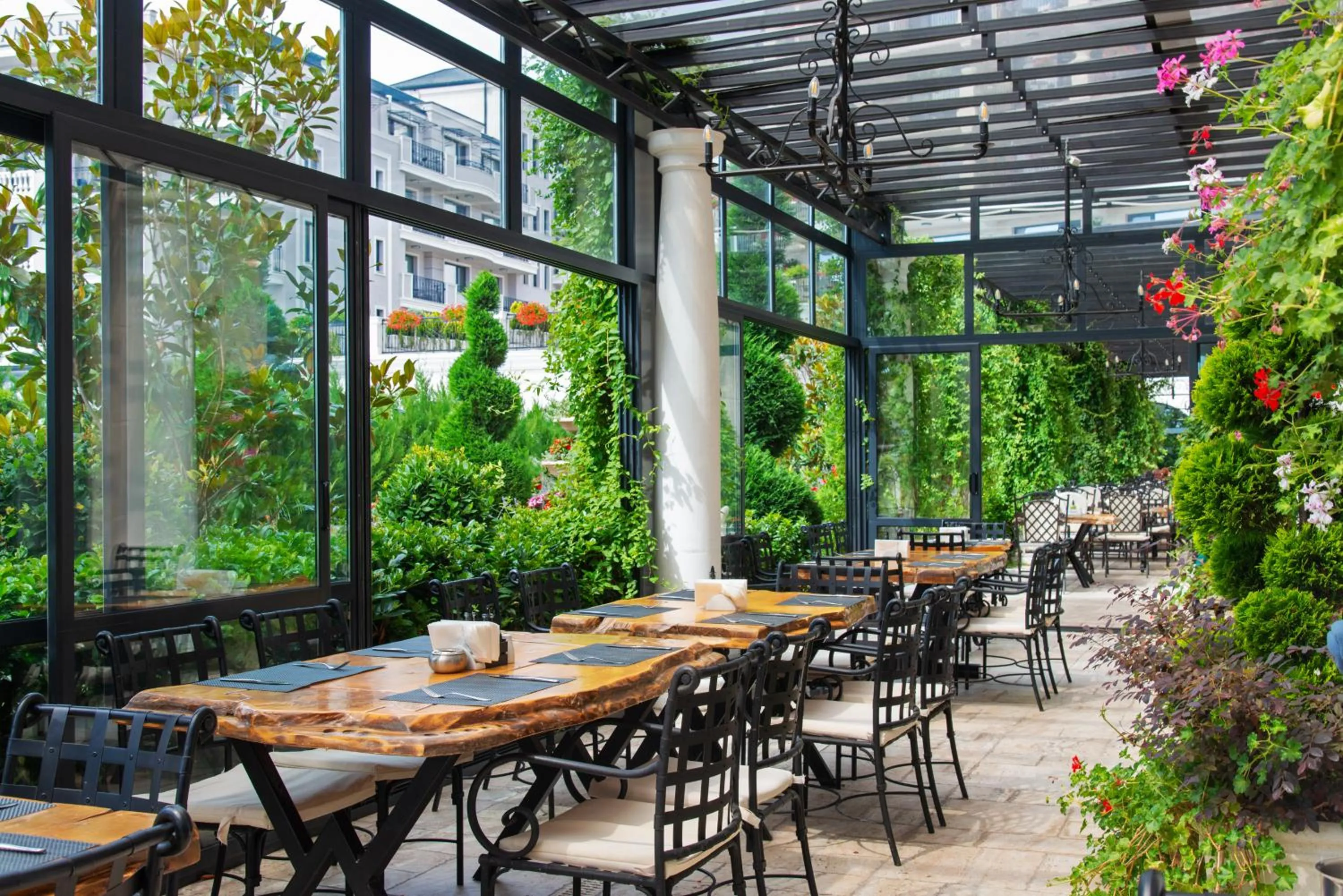 Patio in Casa di Fiore SPA and Medical Hotel, Mineral Pools & Private Beach