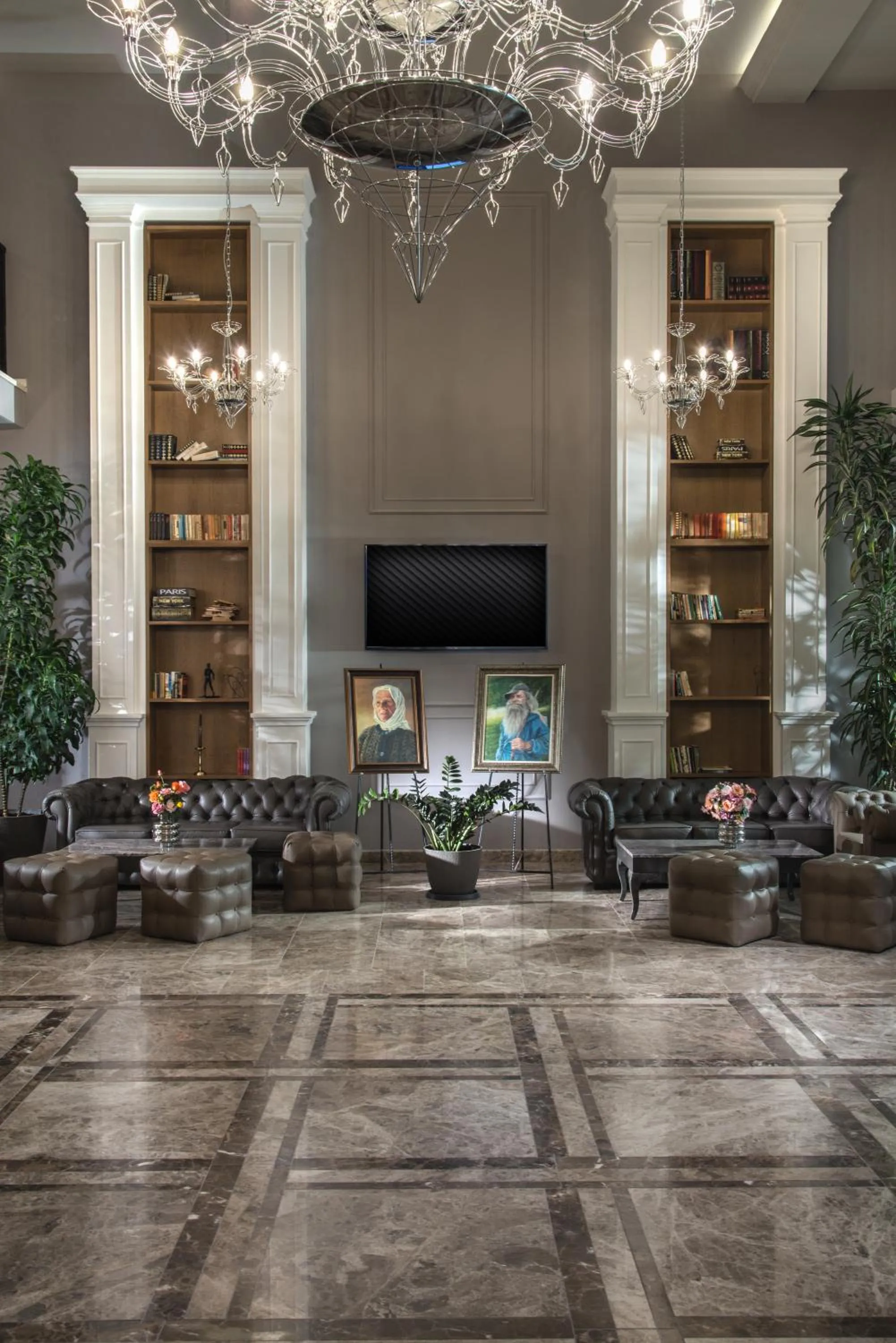 TV and multimedia in Casa di Fiore SPA and Medical Hotel, Mineral Pools & Private Beach