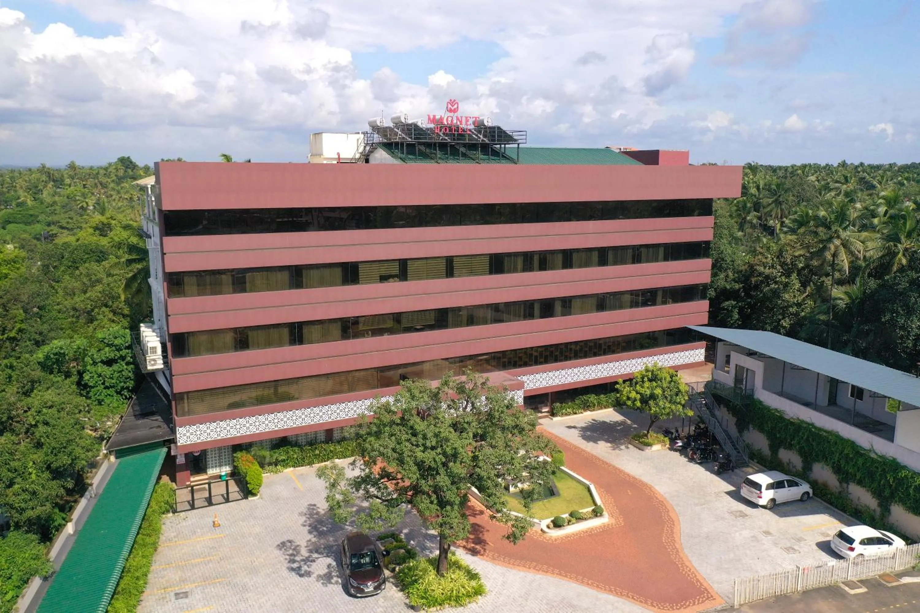 Property building in Magnet Hotel