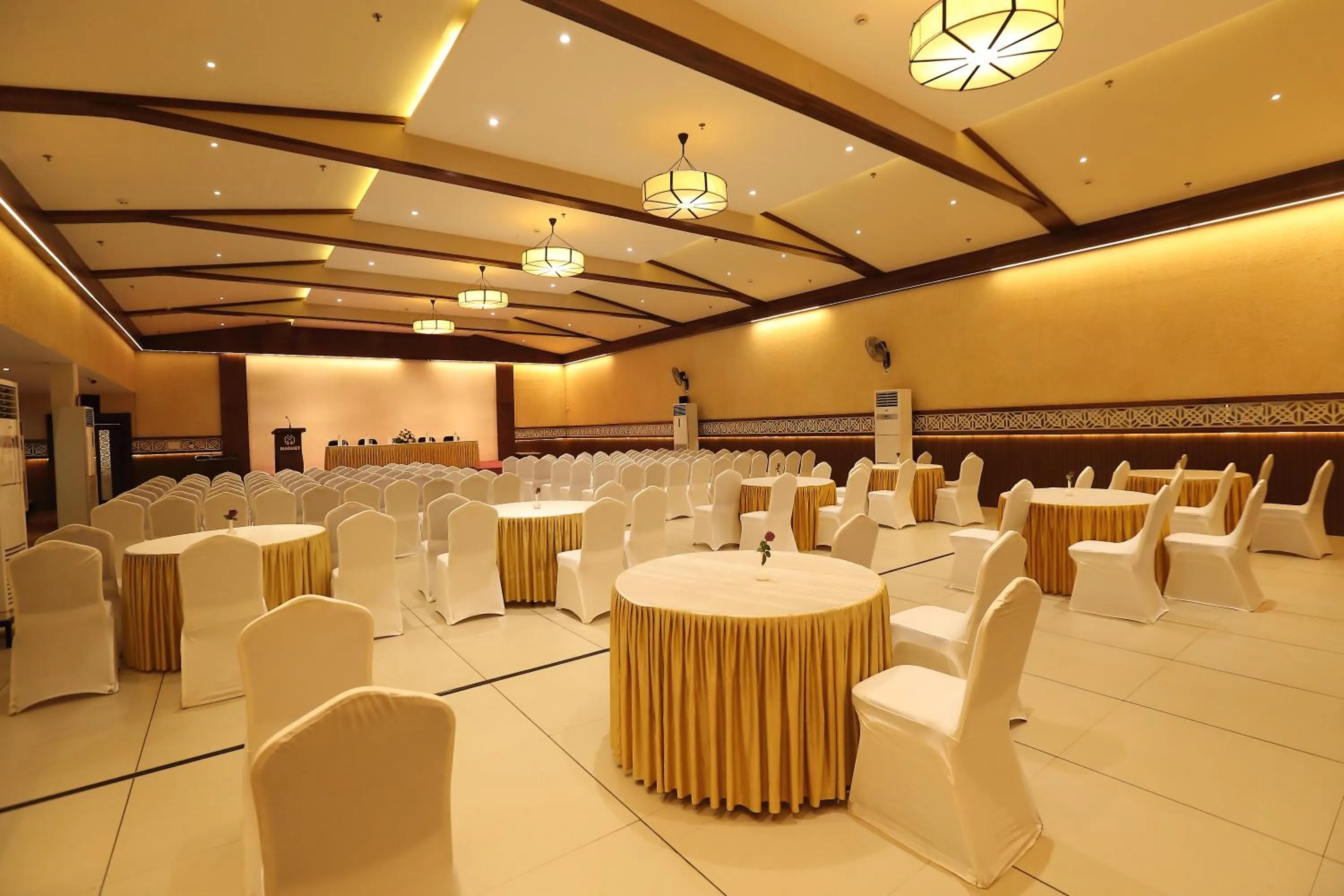 Banquet/Function facilities in Magnet Hotel