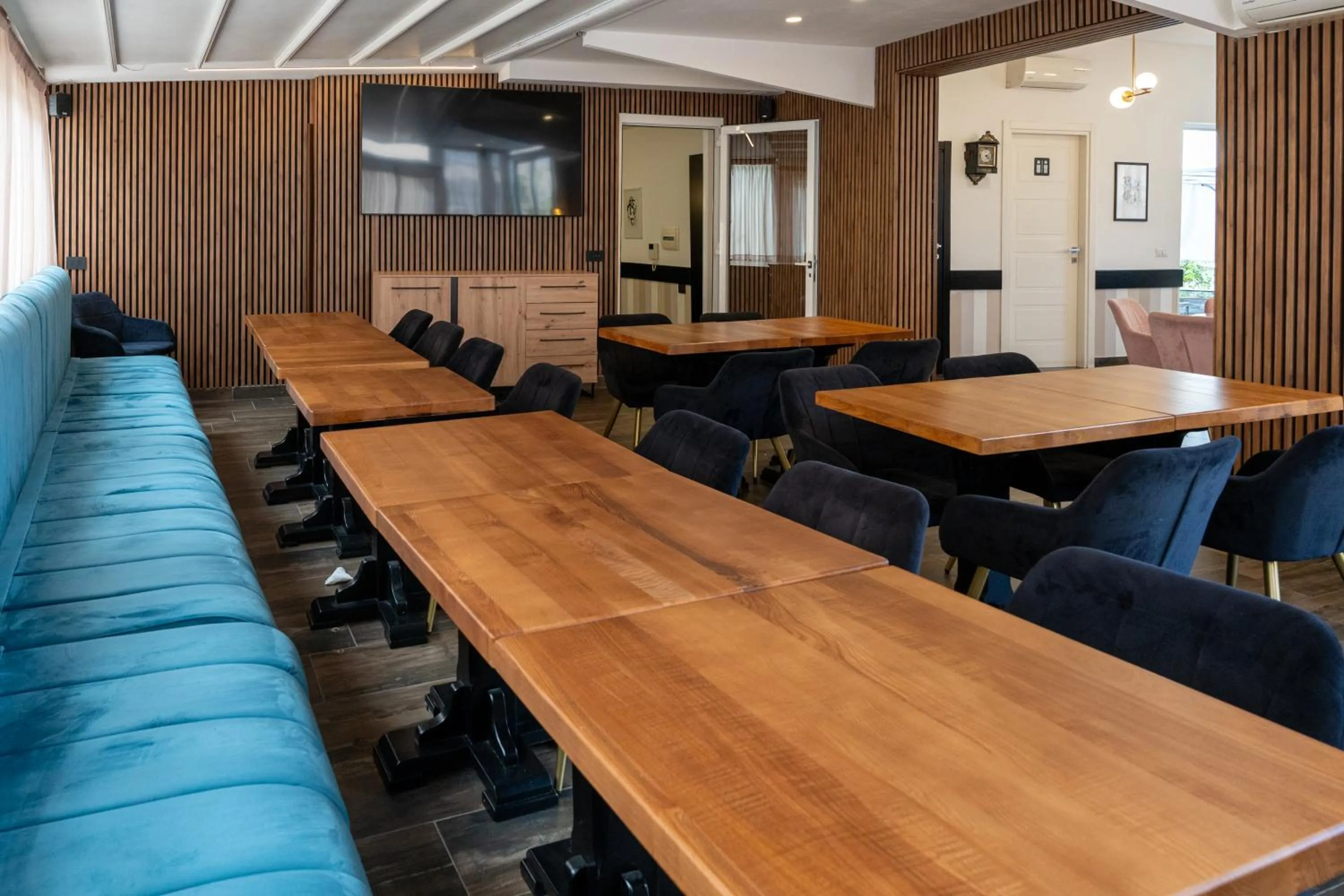 Lounge or bar in Hotel San Michele